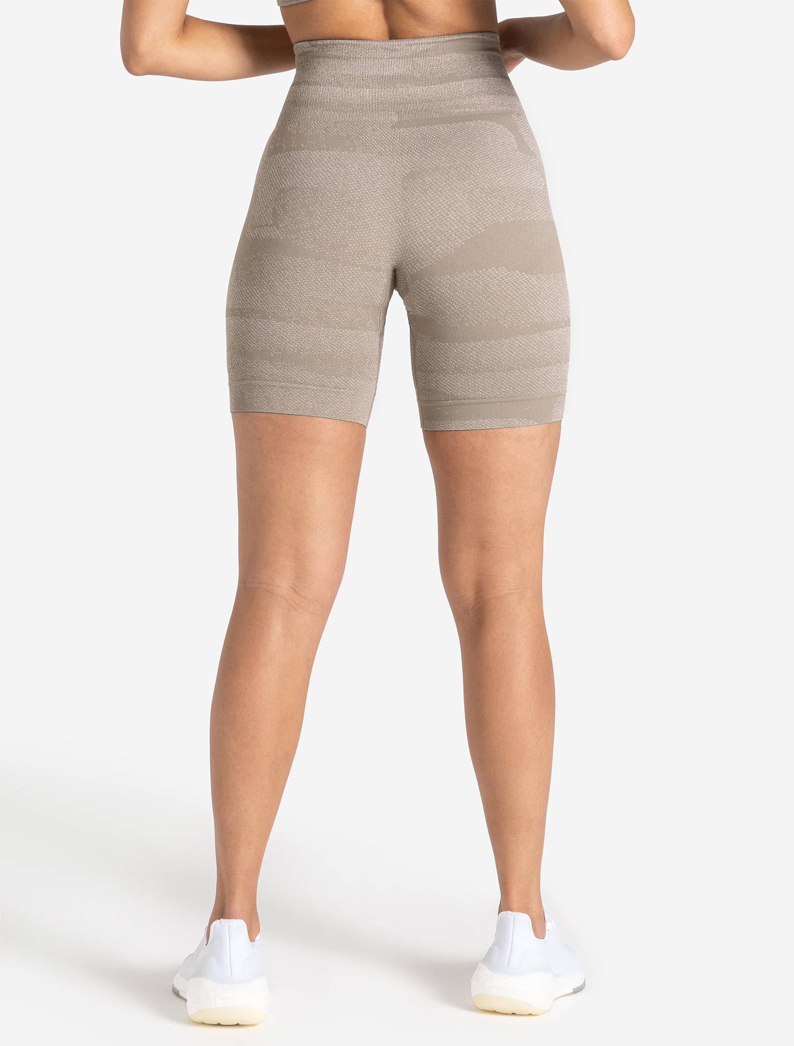 Boost Seamless Shorts - Neutral Pursue Fitness 2