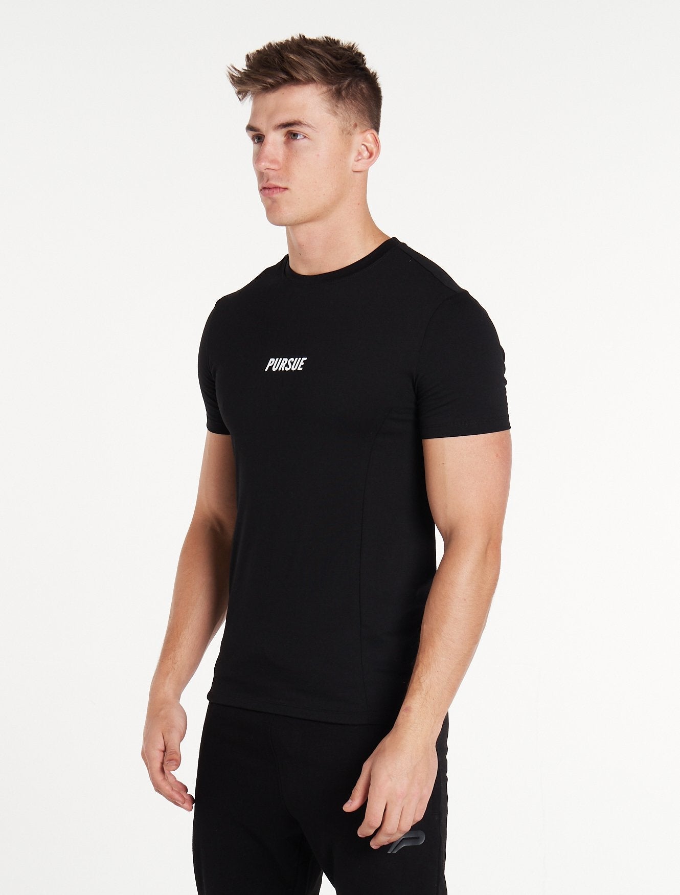 Essential T-Shirt / Black Pursue Fitness 2