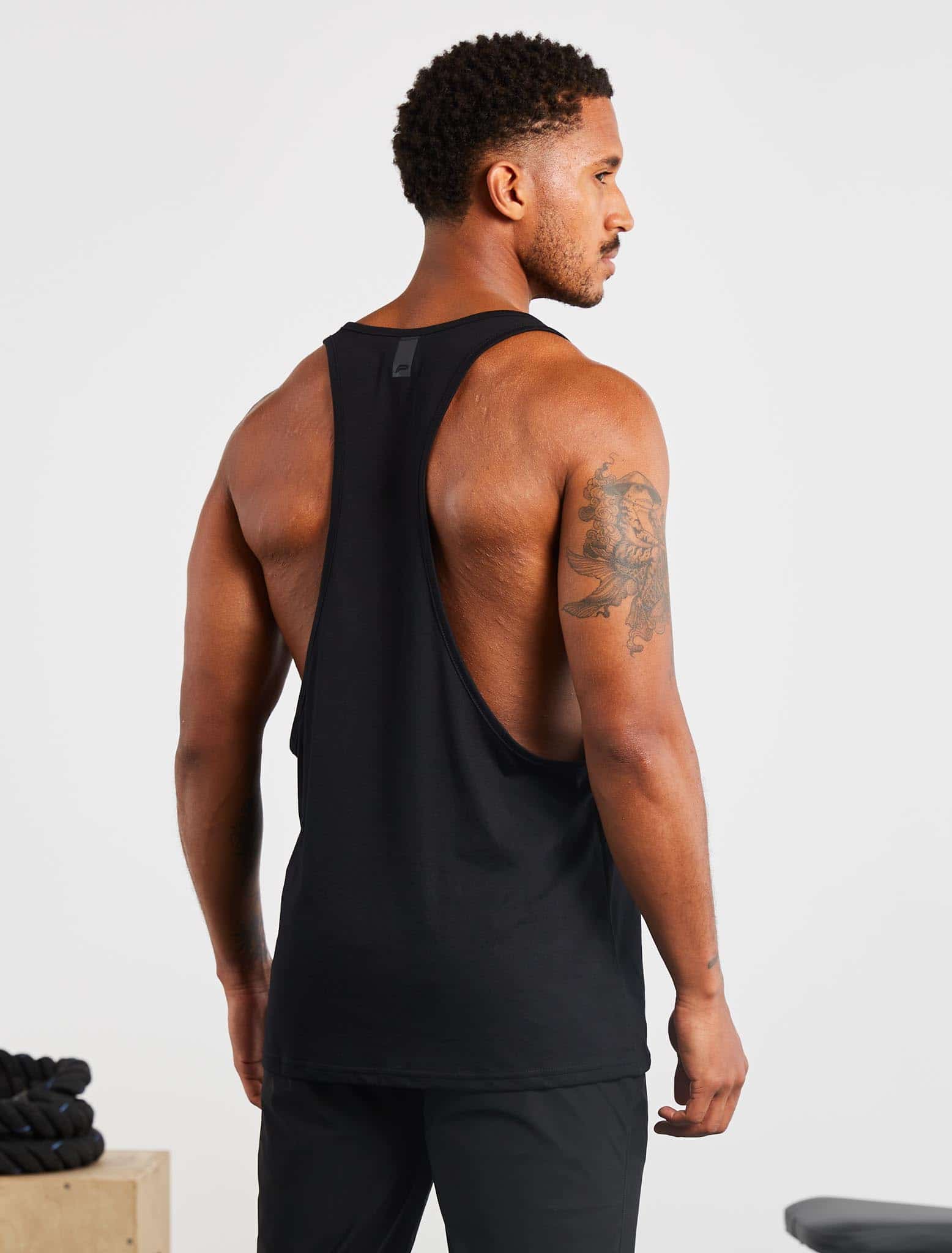 Icon Stringer Vest / Black Pursue Fitness 2