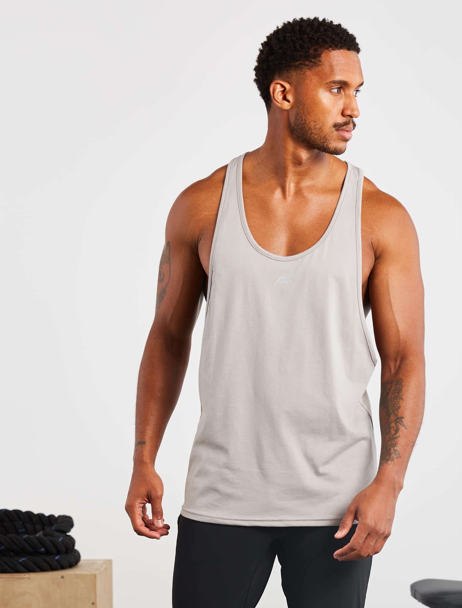 Icon Stringer Vest / Chalk Grey Pursue Fitness 1