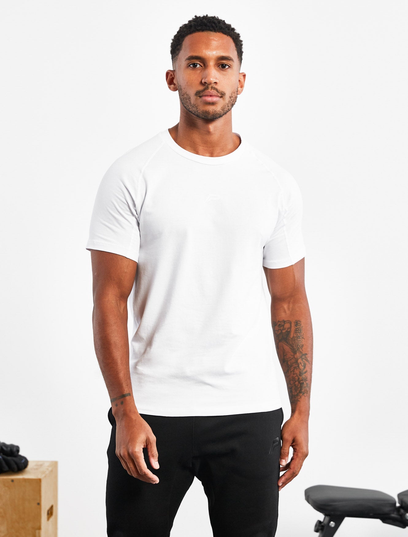 Icon T-Shirt / White Pursue Fitness 1