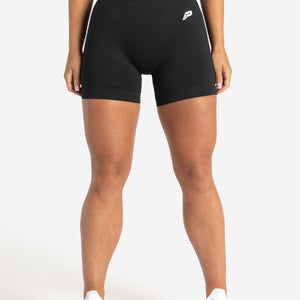 Scrunch Seamless Shorts / Black Pursue Fitness 1