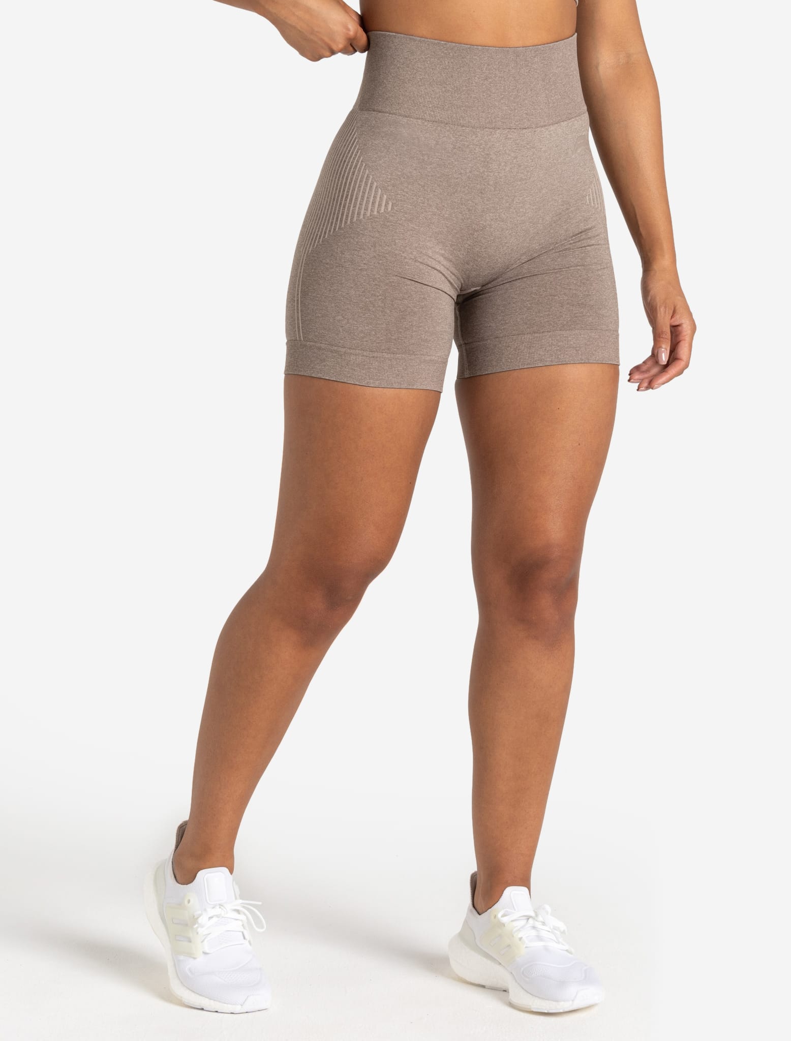 ADAPT 2.0 Seamless Shorts - Fawn Pursue Fitness 2