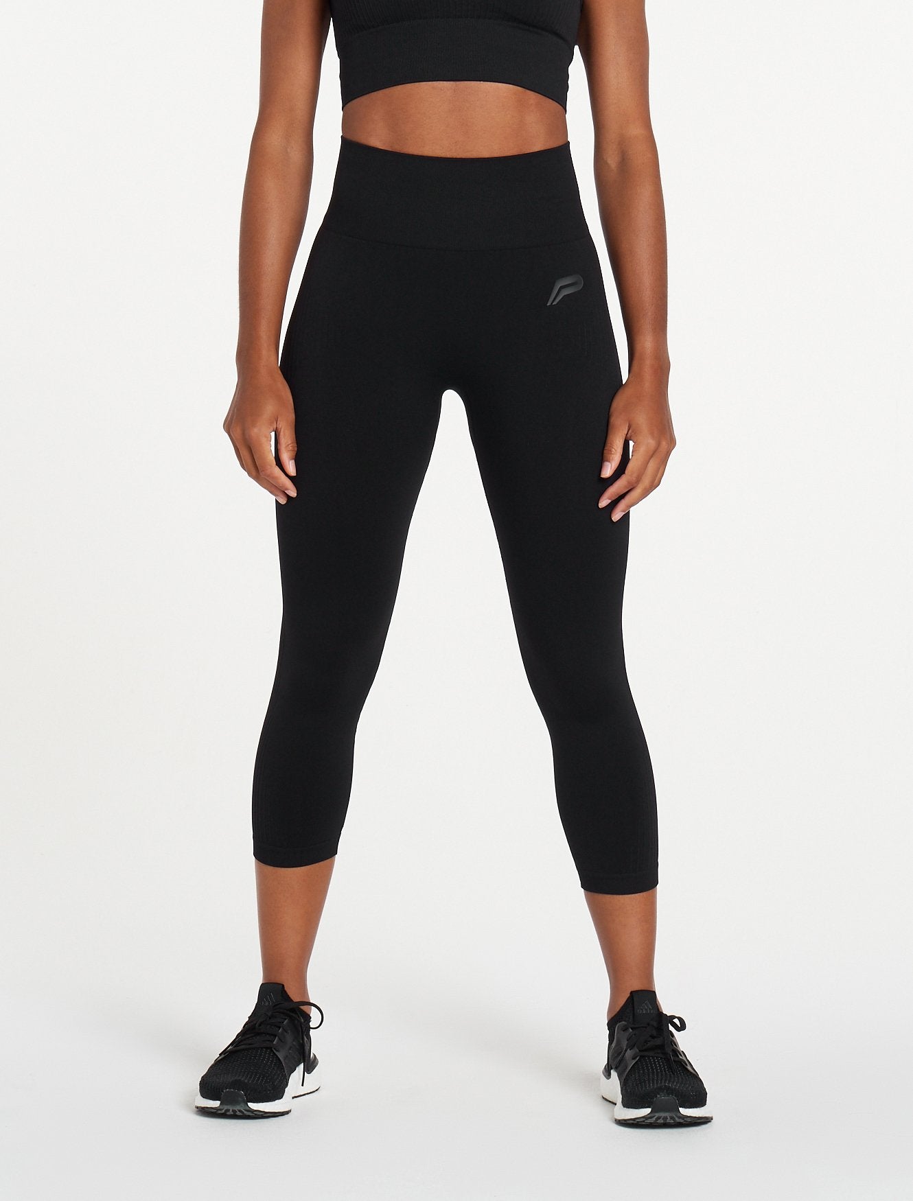 ADAPT Seamless ¾ Leggings / Blackout Pursue Fitness 2