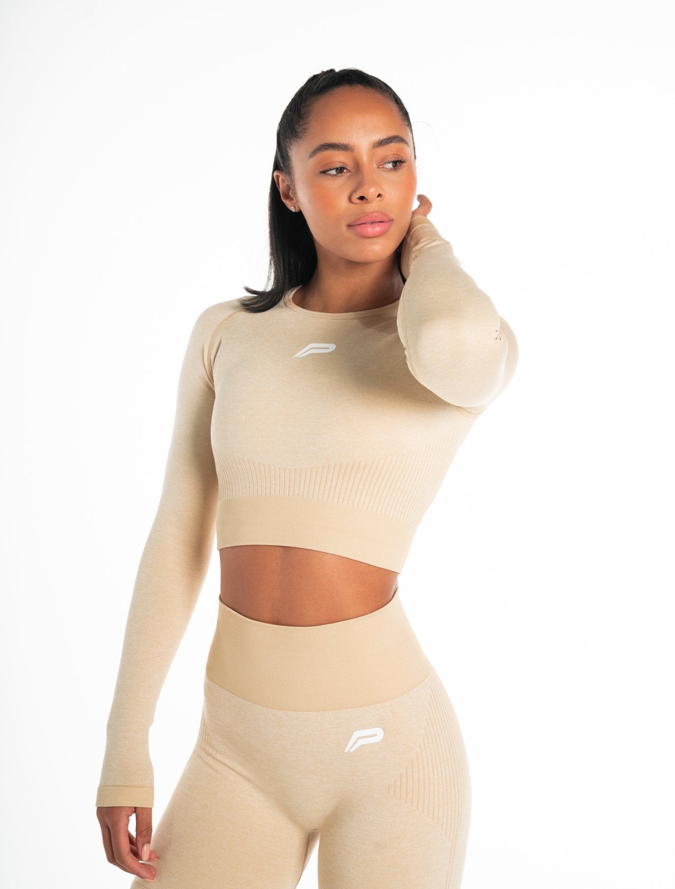 ADAPT Seamless Long Sleeve Crop Top / Marl Beige Pursue Fitness 1