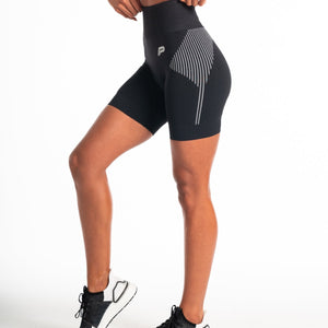 ADAPT Seamless Shorts / Black Pursue Fitness 1