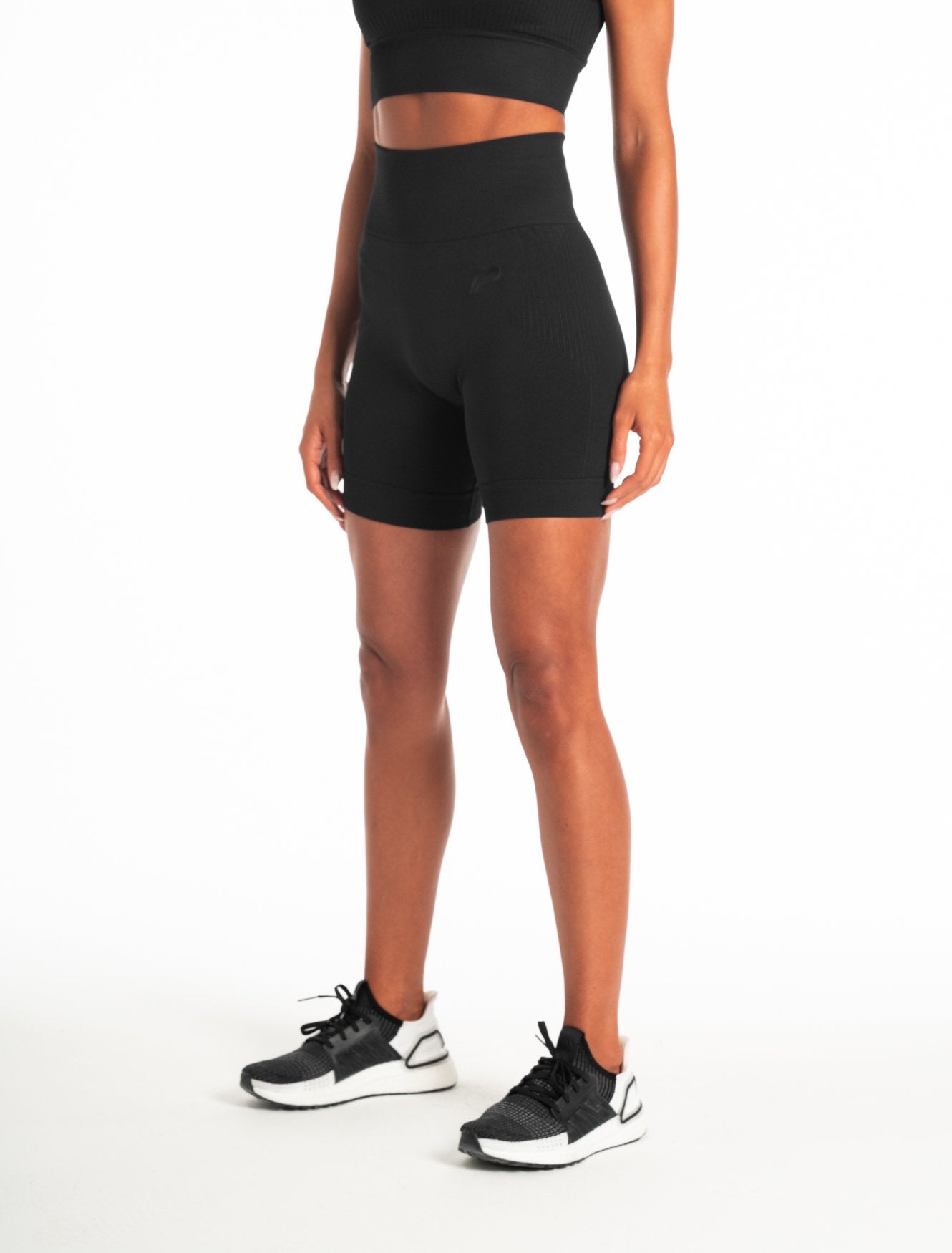 ADAPT Seamless Shorts / Blackout Pursue Fitness 5