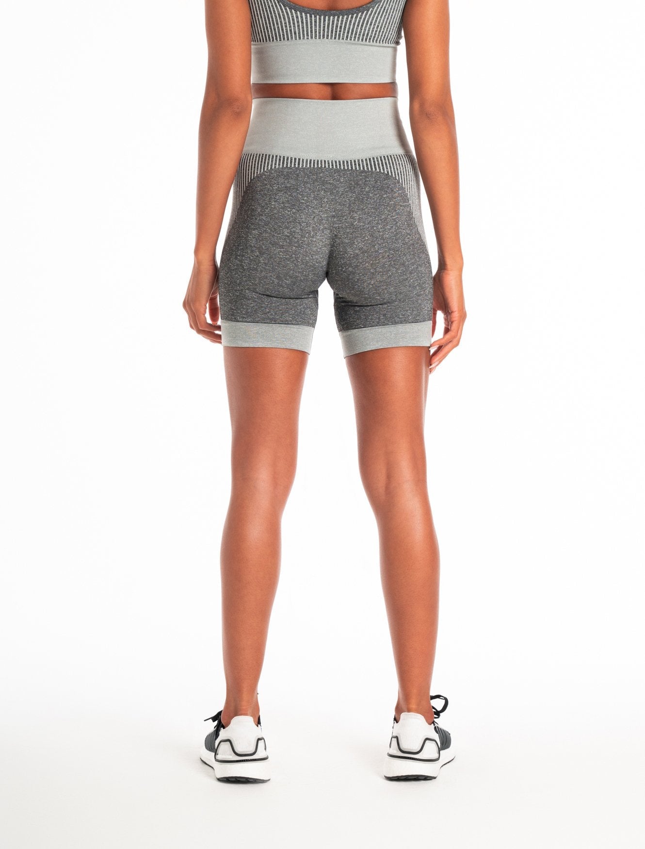 ADAPT Seamless Shorts / Light Grey Pursue Fitness 5