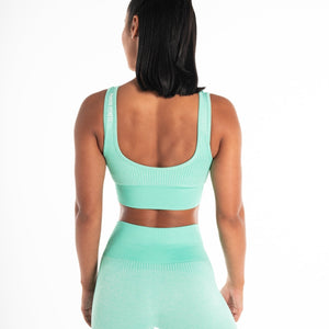 ADAPT Seamless Sports Bra / Aqua Teal Pursue Fitness 2