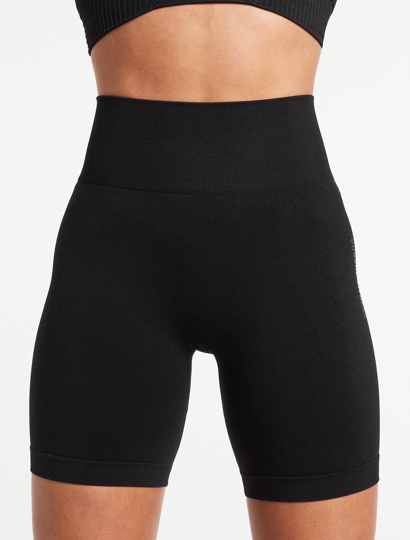 Afterglow Seamless Shorts / Blackout Pursue Fitness 7
