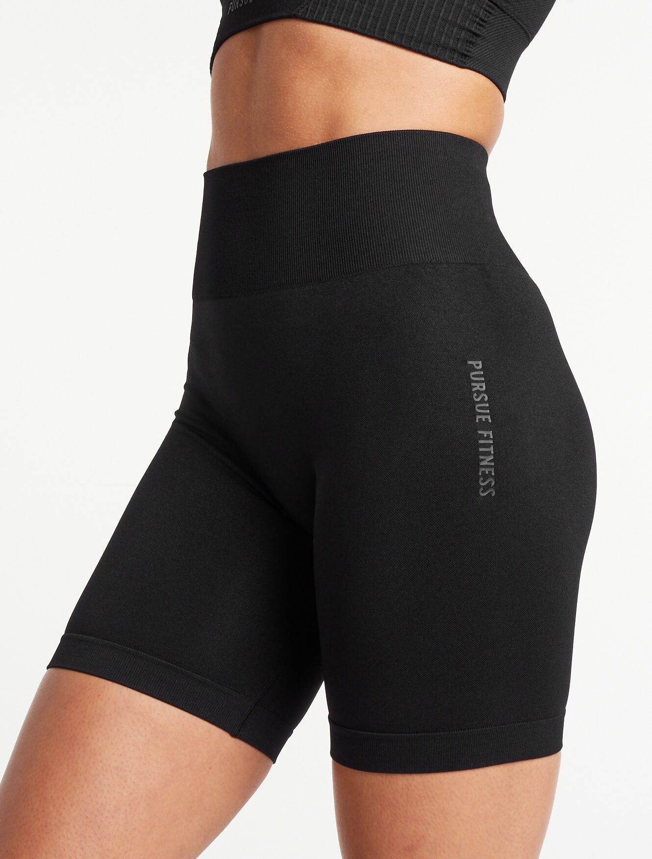 Afterglow Seamless Shorts / Blackout Pursue Fitness 8