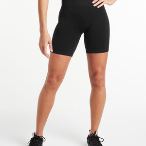 Afterglow Seamless Shorts / Blackout Pursue Fitness 1