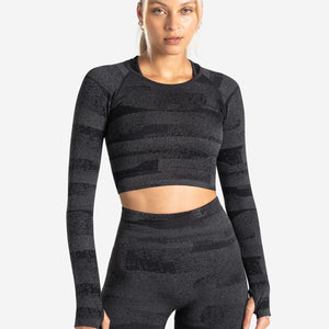 Boost Seamless Long Sleeve Crop Top - Black Pursue Fitness 1