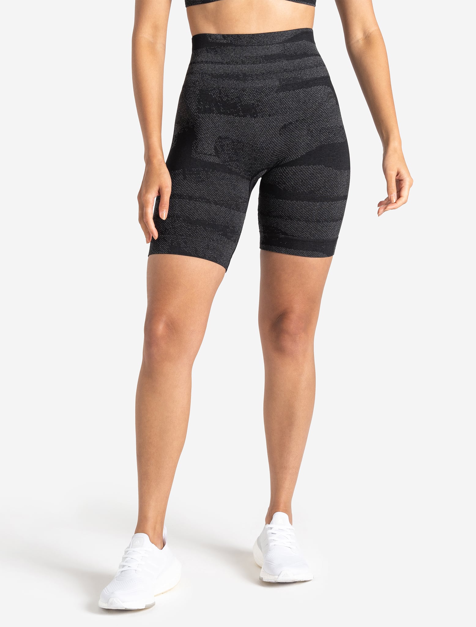 Boost Seamless Shorts - Black Pursue Fitness 1