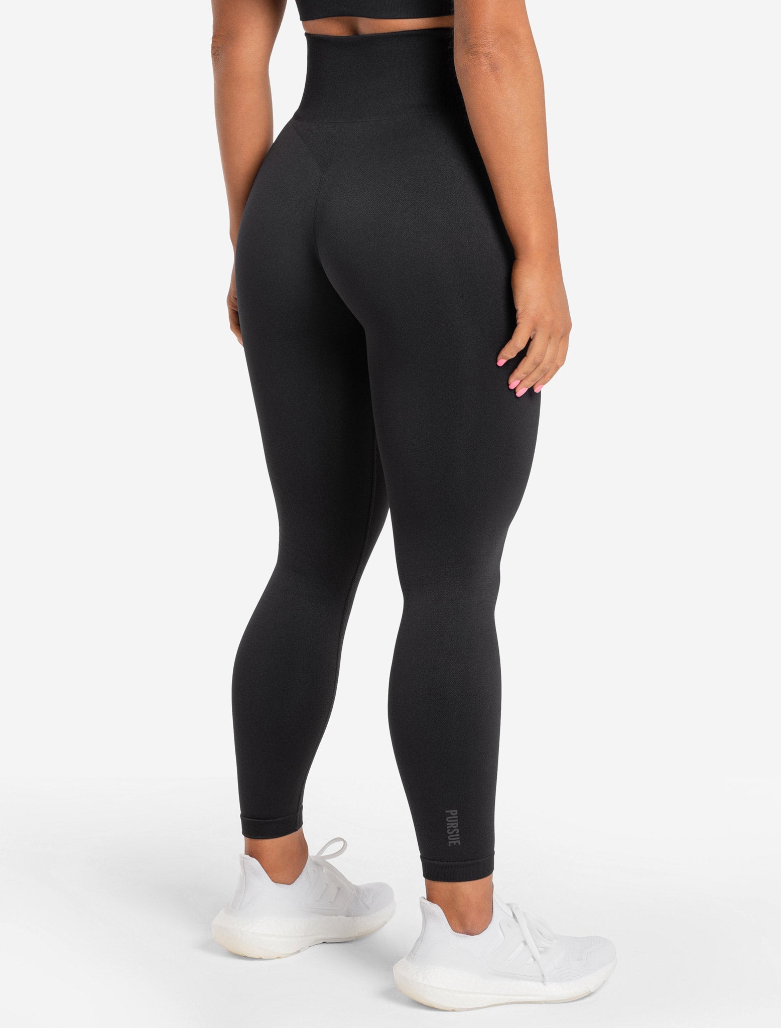 Core Seamless Leggings / Blackout Pursue Fitness 2