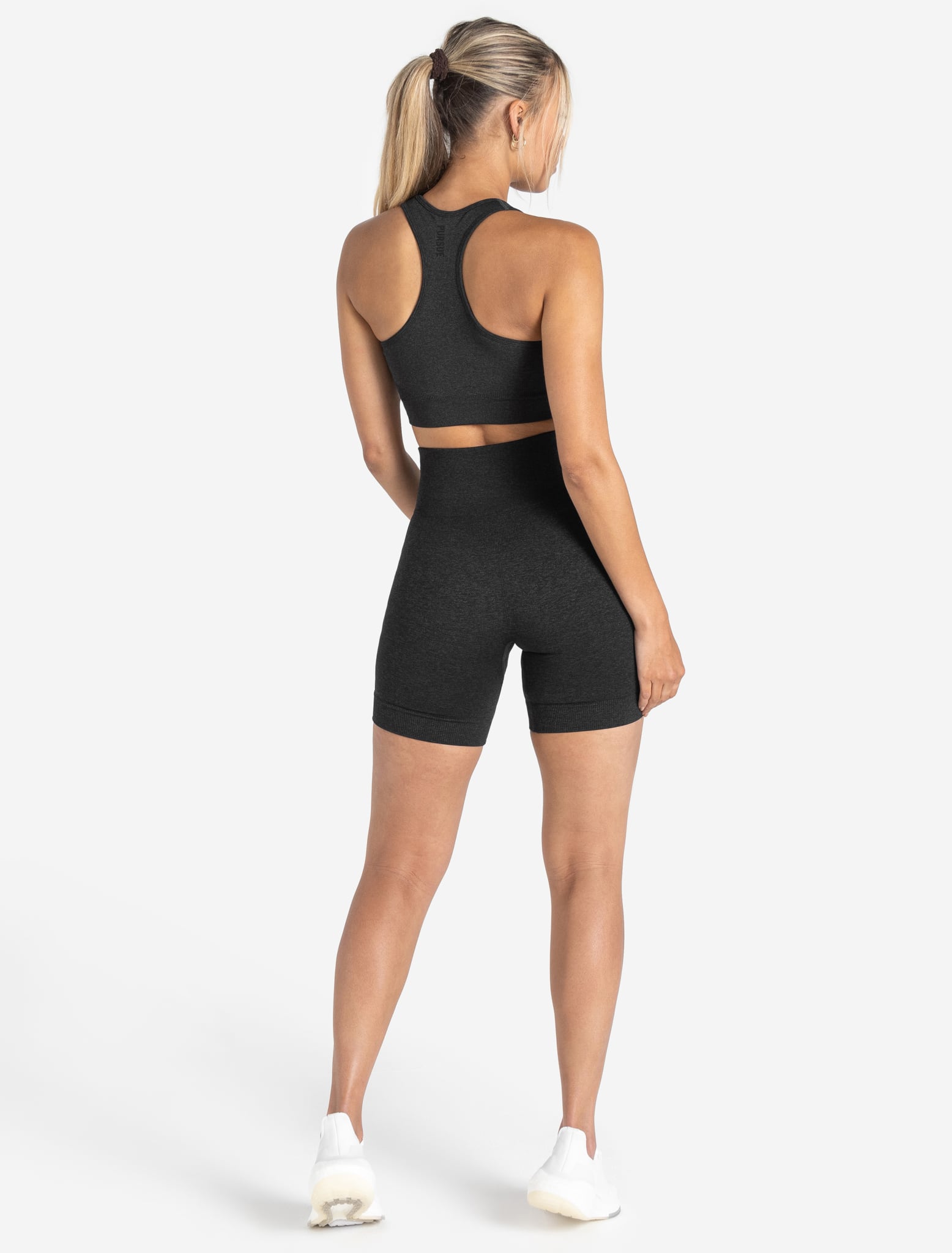 Core Seamless Shorts / Black Marl Pursue Fitness 8
