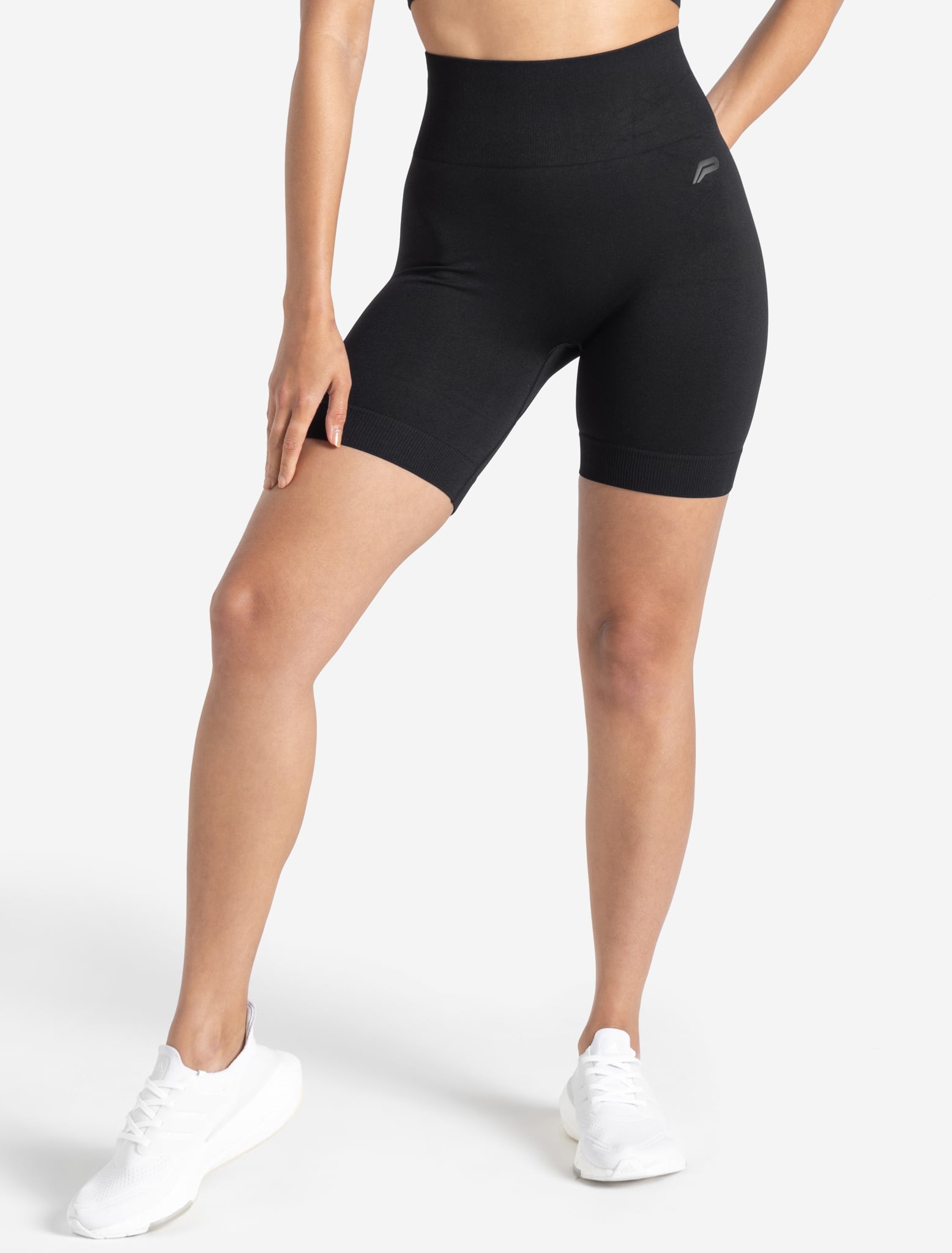 Core Seamless Shorts / Blackout Pursue Fitness 1