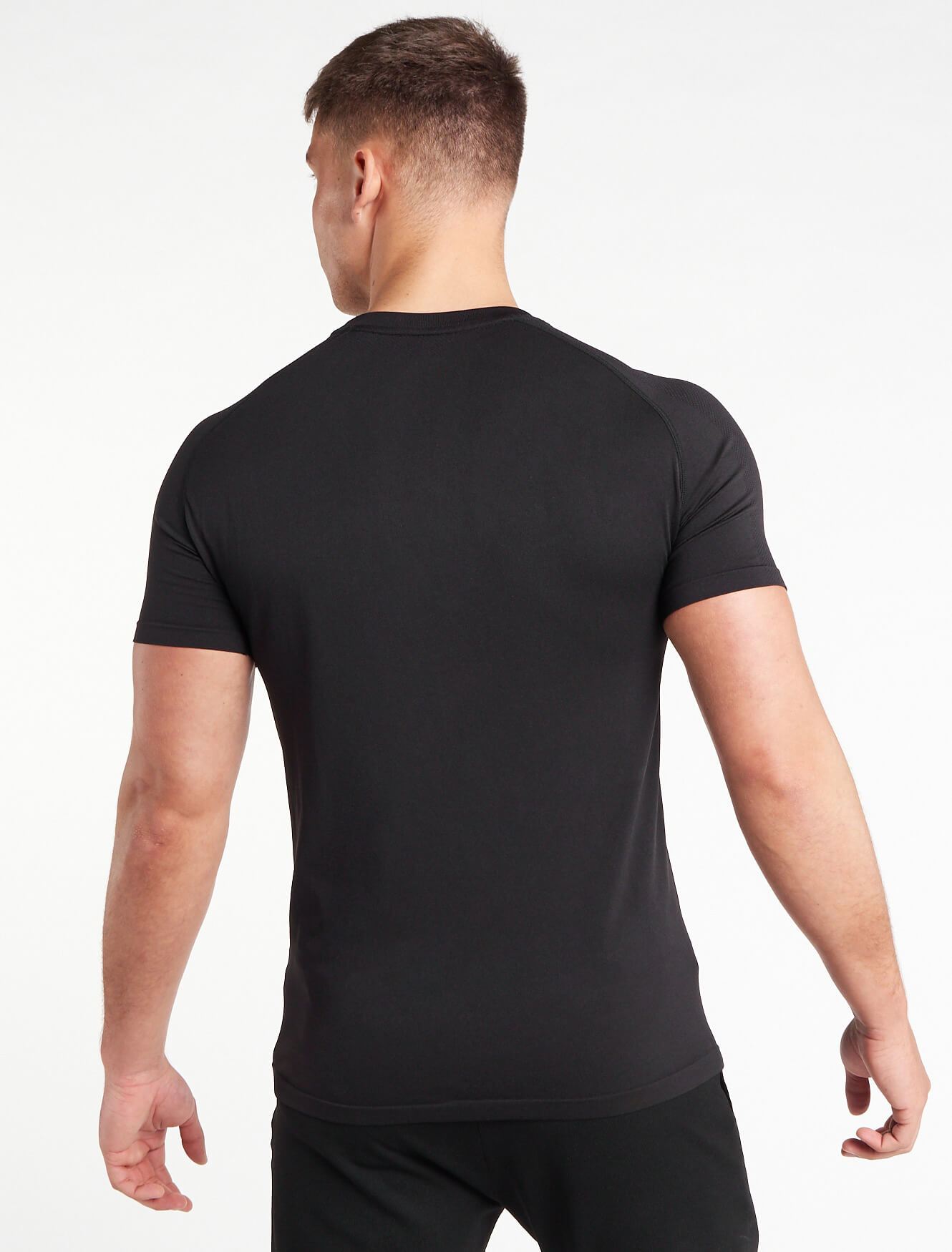Core Seamless T-Shirt / Blackout Pursue Fitness 2