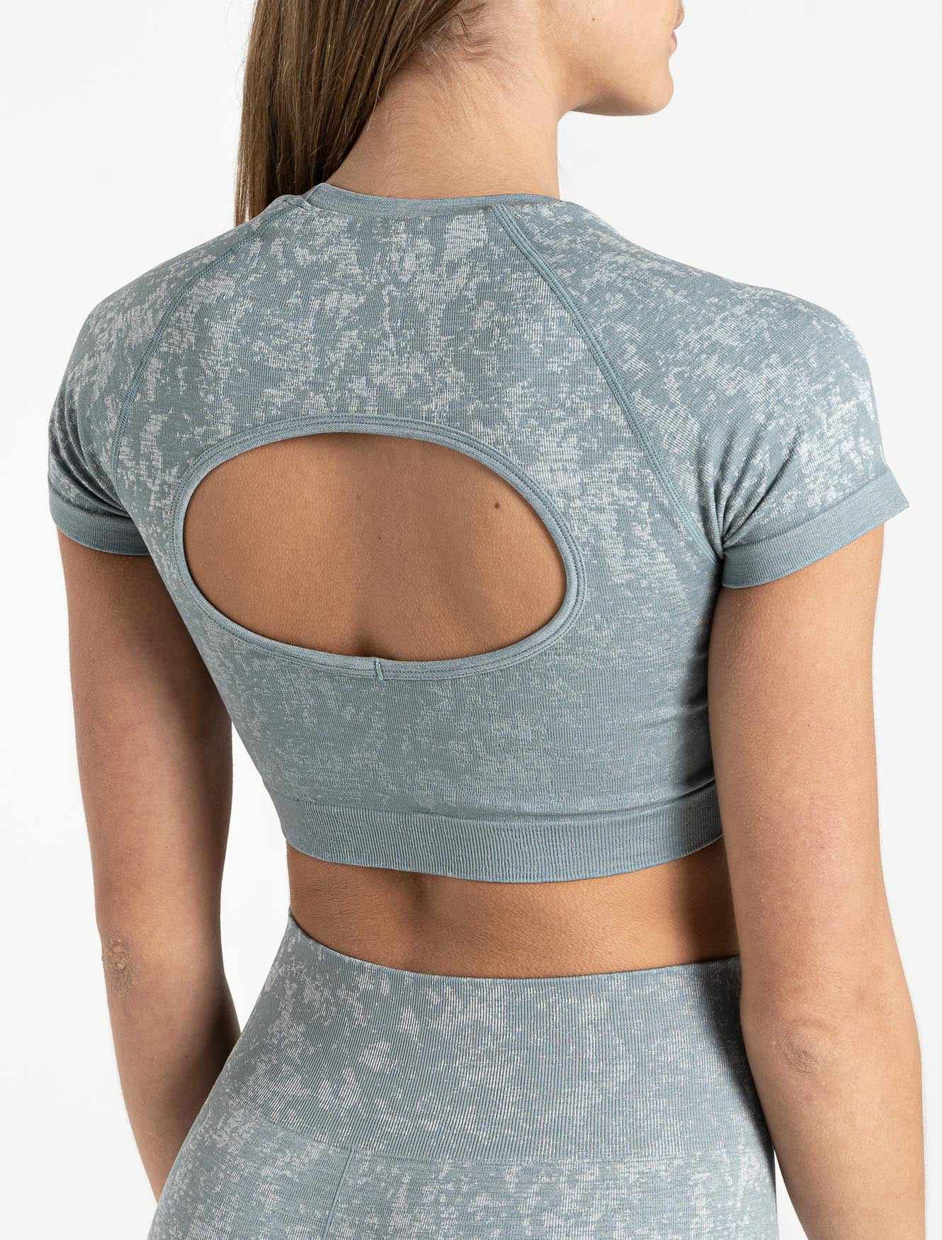 Cosmic Seamless Crop Top / Teal Ombre Pursue Fitness 2