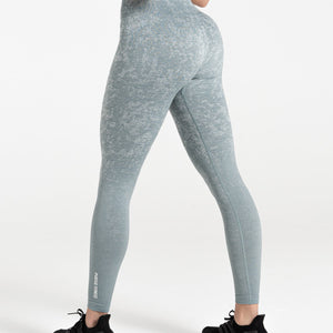 Cosmic Seamless Leggings / Teal Ombre Pursue Fitness 1