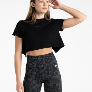 Essential Seamless Crop T-shirt / Blackout Pursue Fitness 2