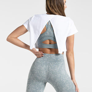 Essential Seamless Crop T-shirt / White Pursue Fitness 1