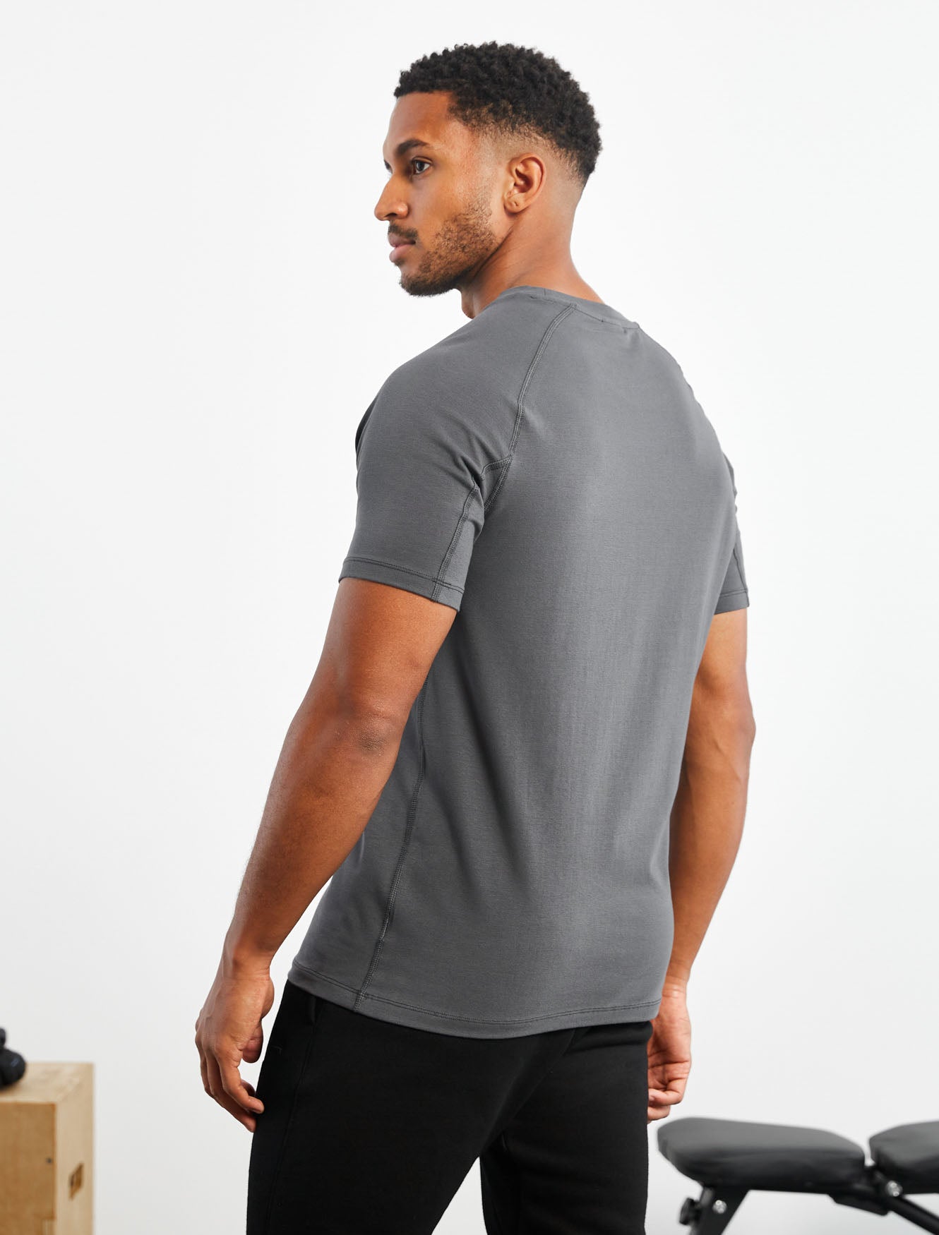 Icon T-Shirt / Dark Grey Pursue Fitness 4
