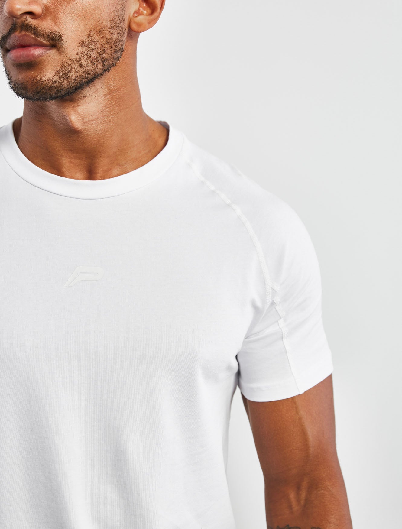 Icon T-Shirt / White Pursue Fitness 2