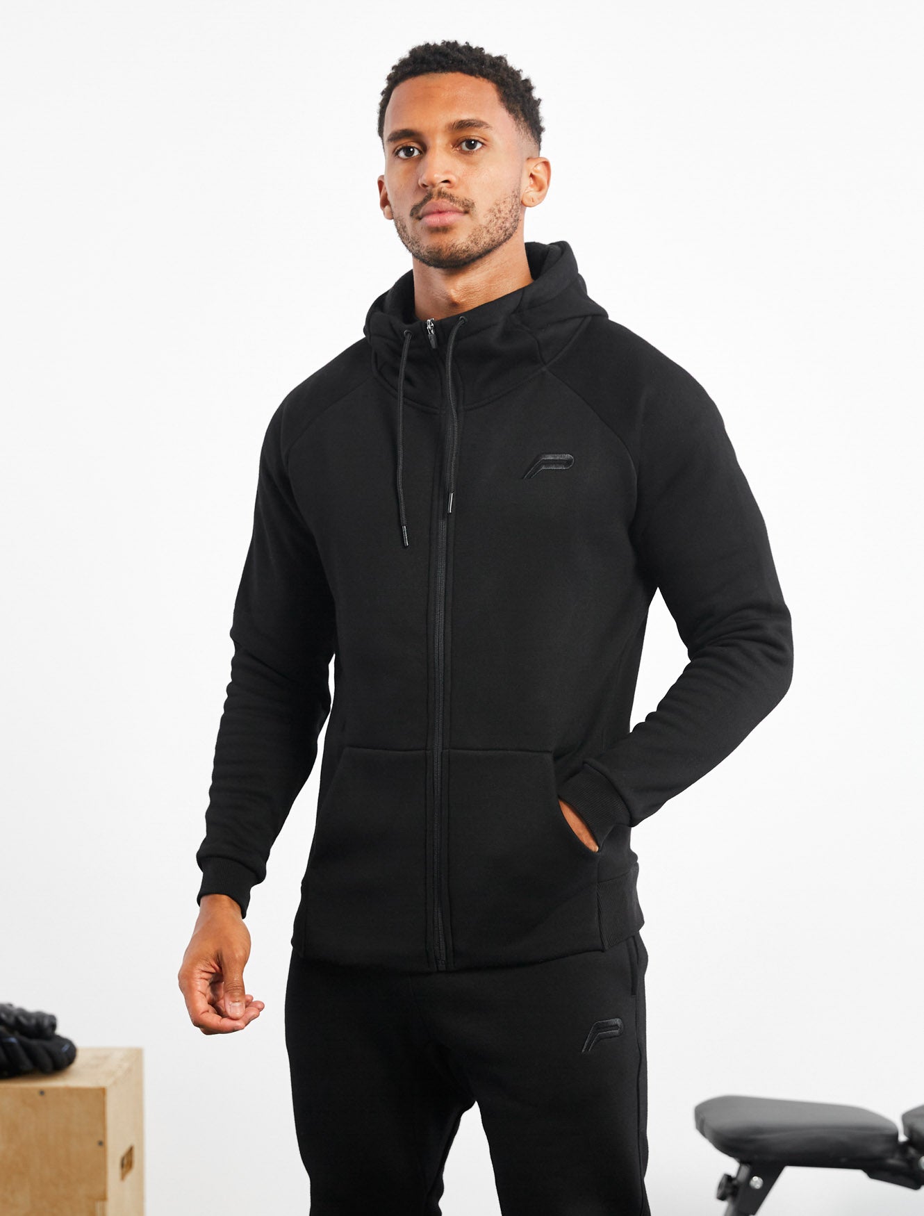 Icon Tapered Jacket / Black Pursue Fitness 1