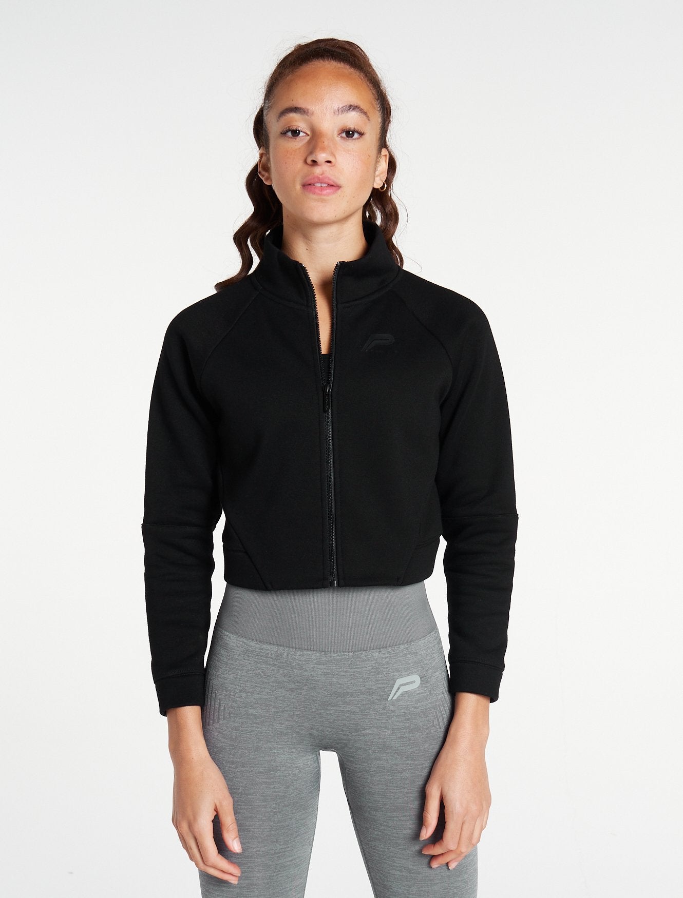 Iconic Crop Fleece Jacket / Black Pursue Fitness 2