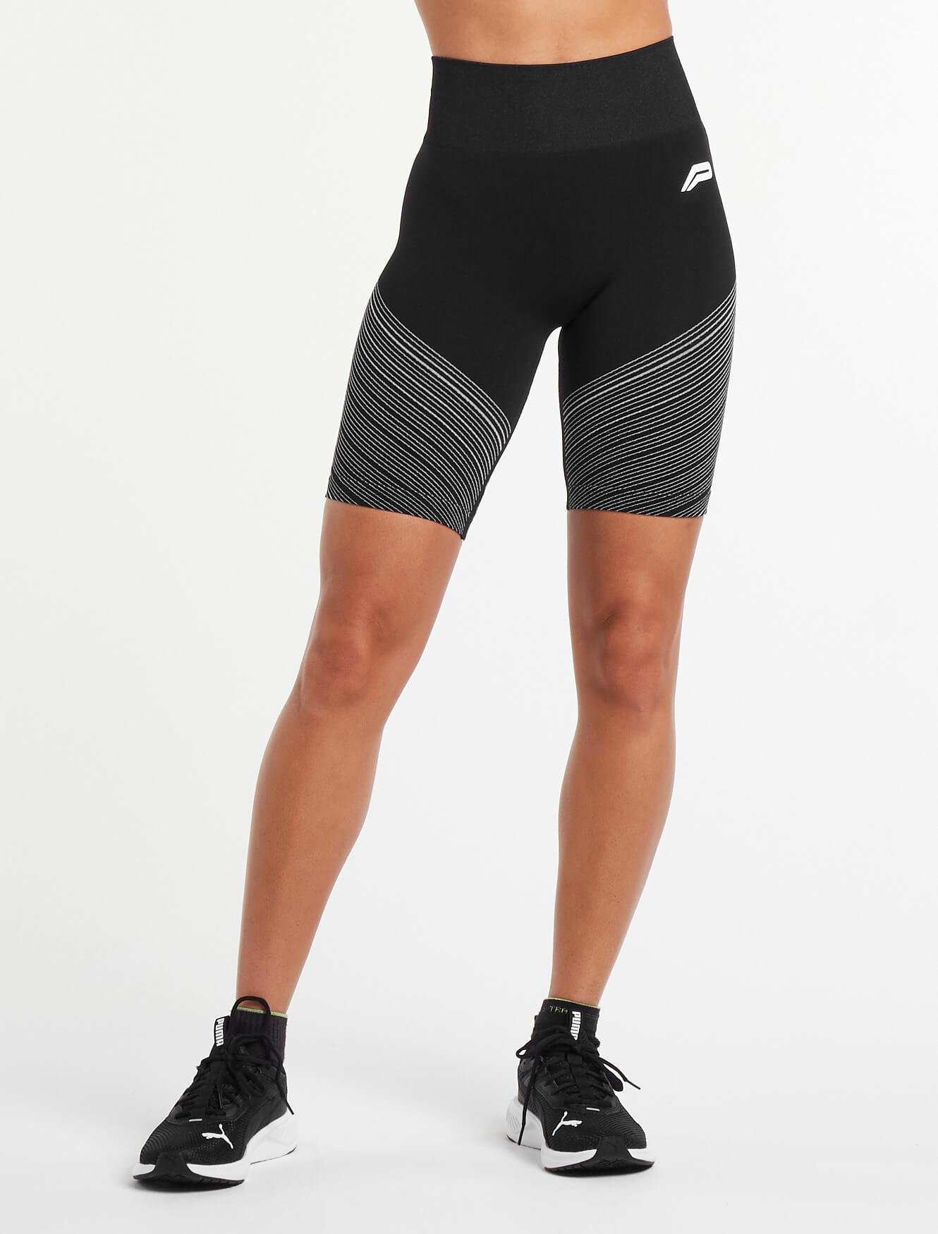 Impulse Seamless Shorts / Black Pursue Fitness 8