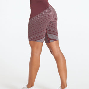 Impulse Seamless Shorts / Claret Pursue Fitness 2