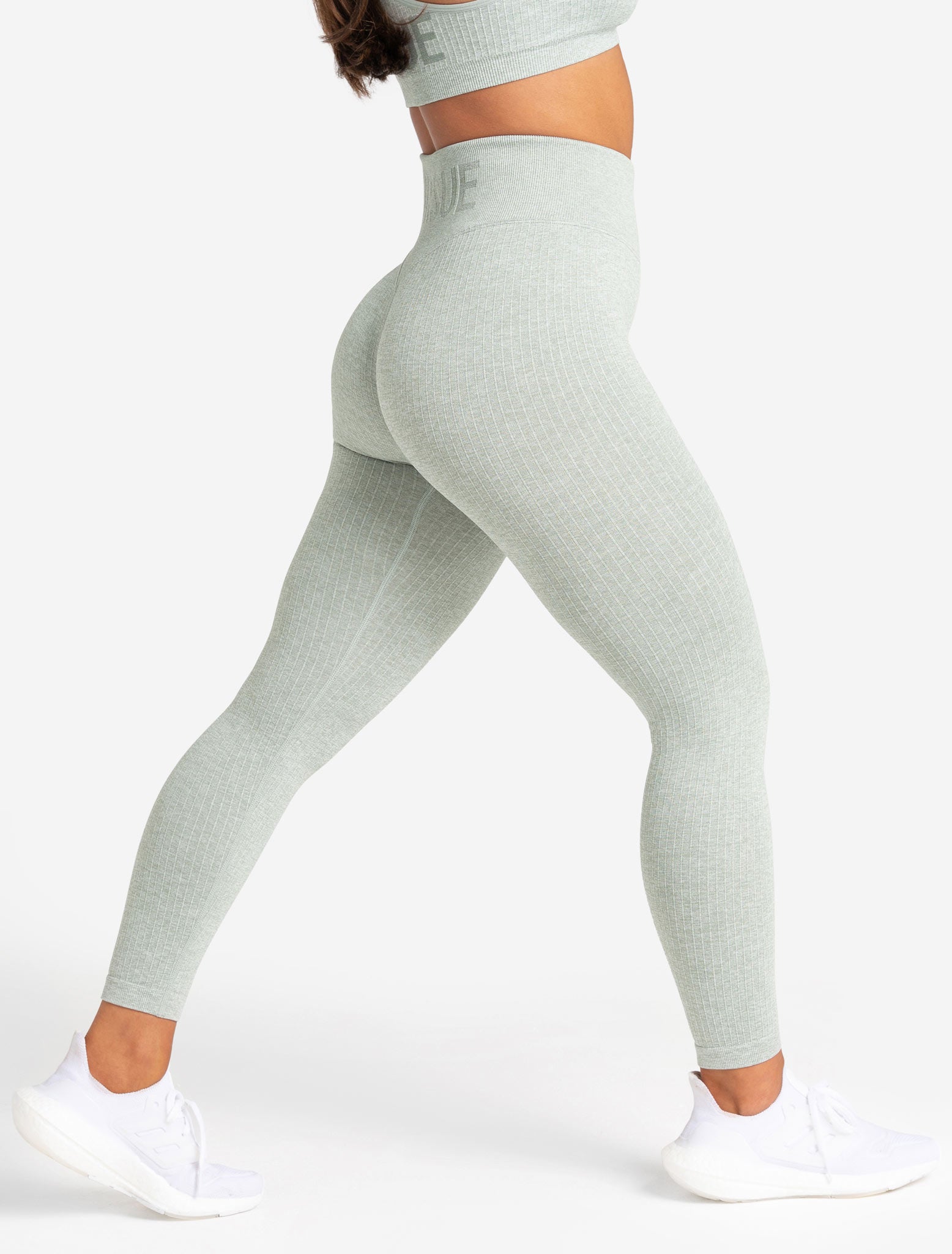 Lounge Seamless Leggings / Sage Green Pursue Fitness 1