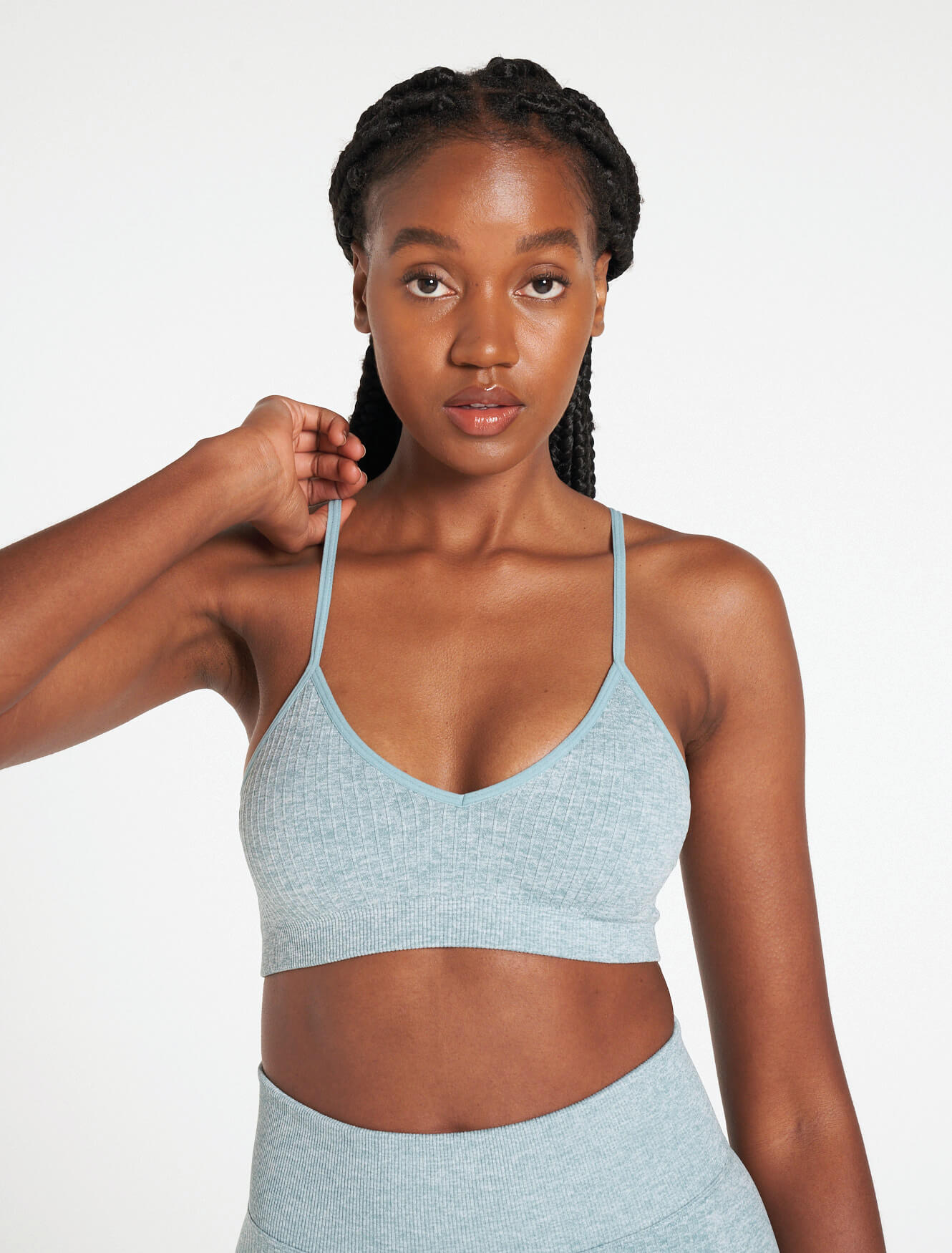 Lounge Seamless Sports Bra / Sky Blue Pursue Fitness 2