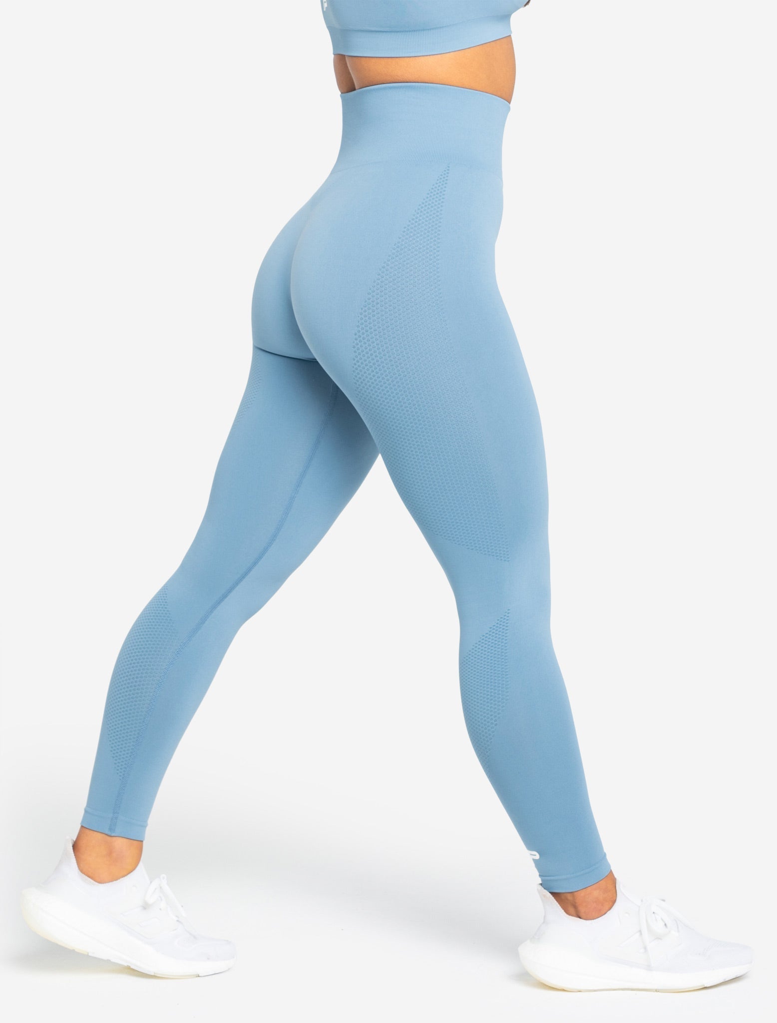 Performance Leggings Sky Blue  Women's Seamless Gym Leggings – Amber  Athletica