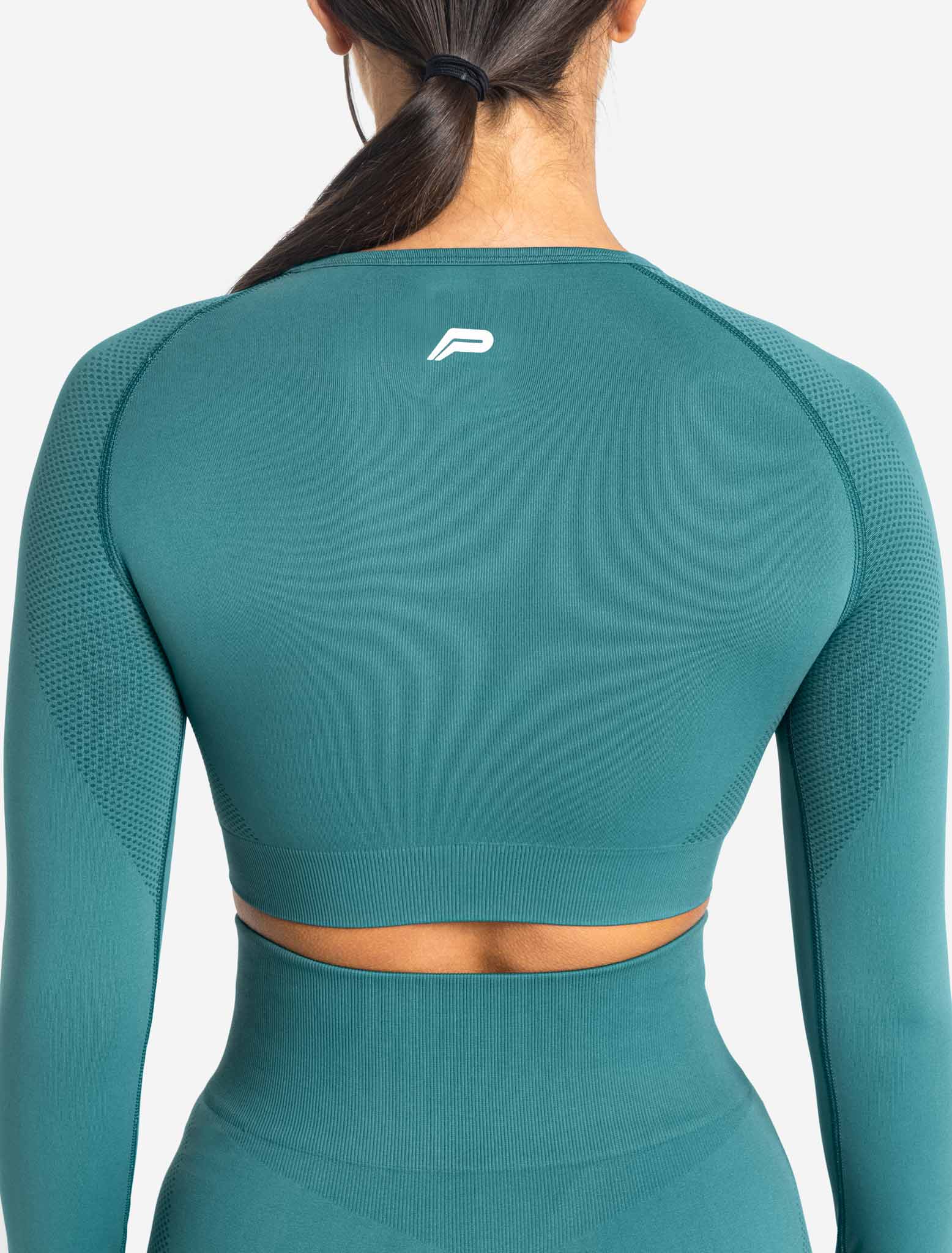 Move Seamless Long Sleeve Crop Top / Teal Pursue Fitness 5