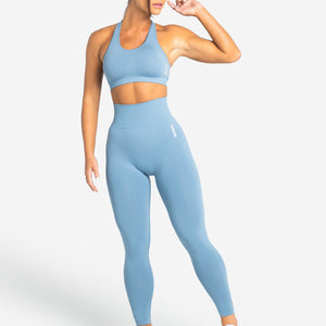 Move Seamless Sports Bra / Sky Blue Pursue Fitness 2