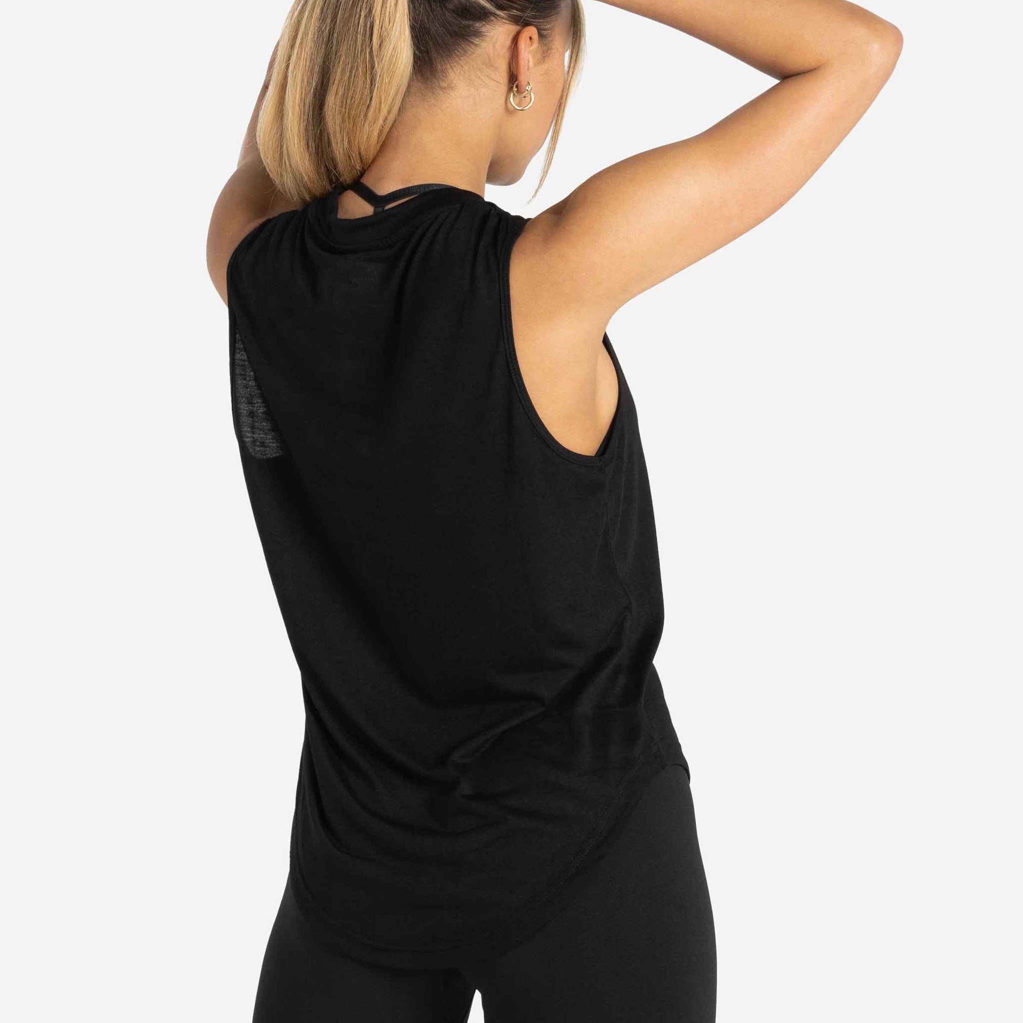 Oversized Graphic Tank / Black Pursue Fitness 2