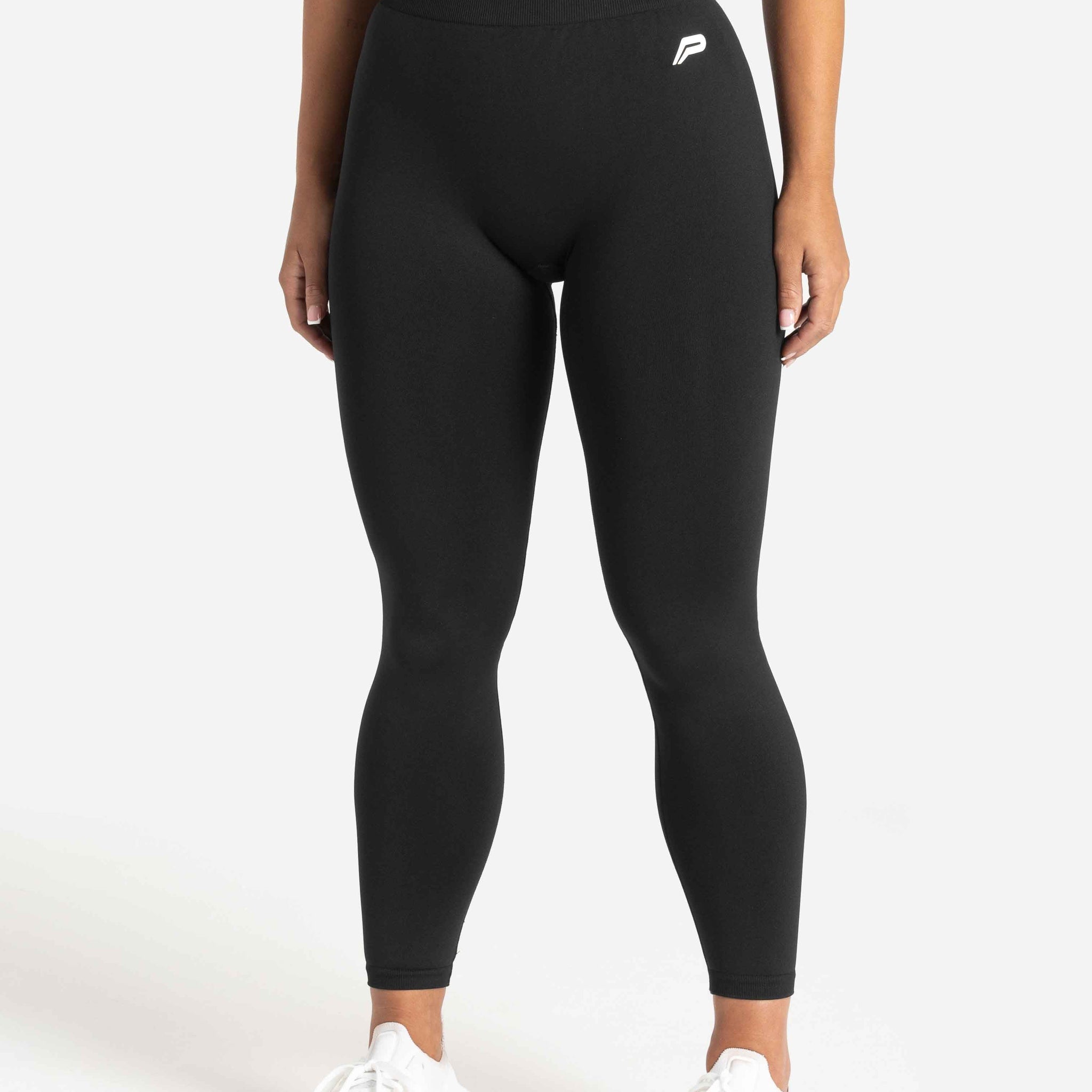 Scrunch Seamless Leggings / Black Pursue Fitness 2