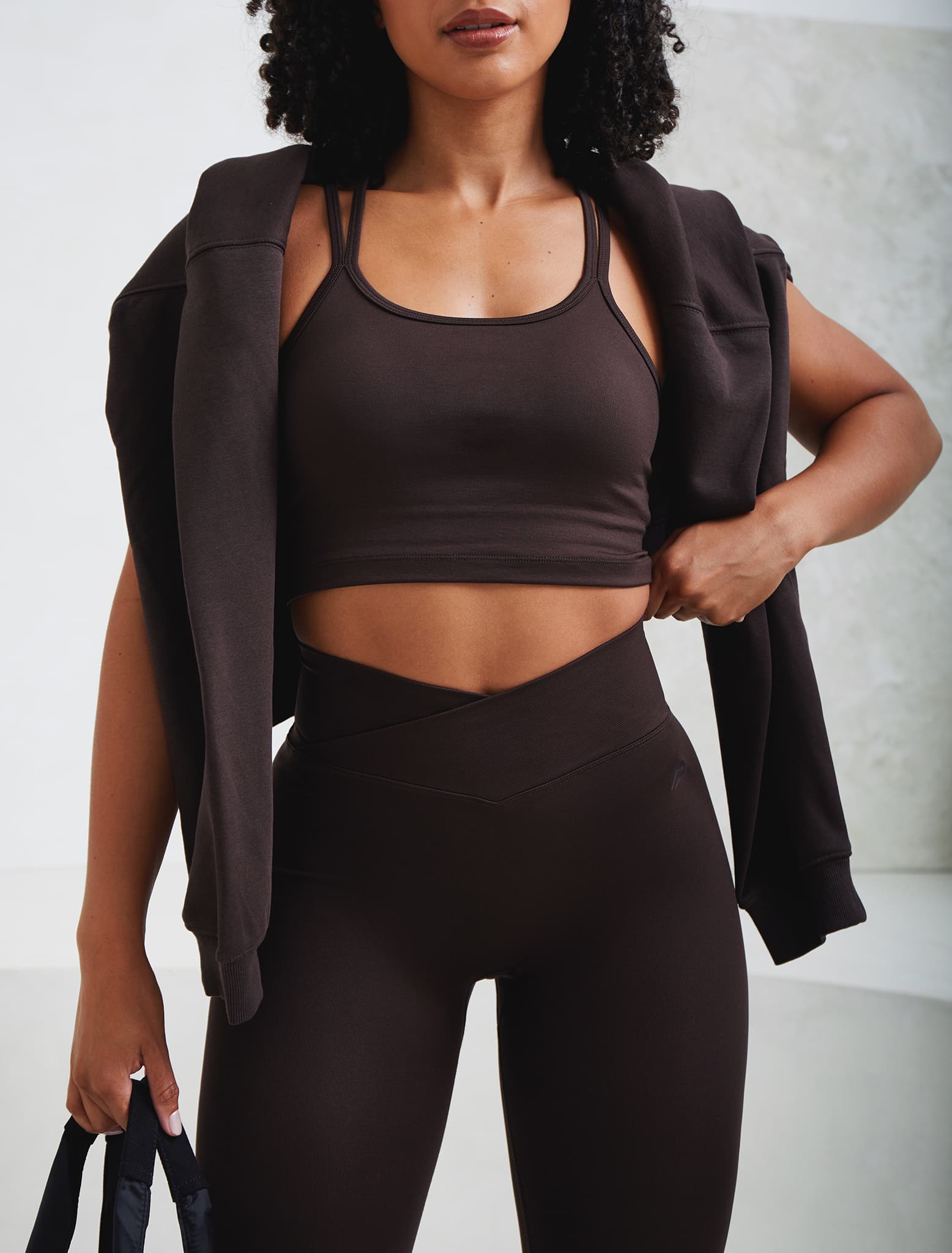 Engineered Bra Sculpt Seamless Cropped Tank With Built-In Bra | Espresso | Pursue Fitness