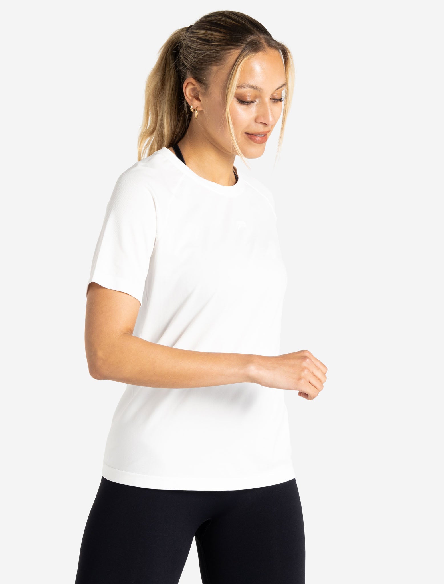 Seamless T-Shirt / White Pursue Fitness 2