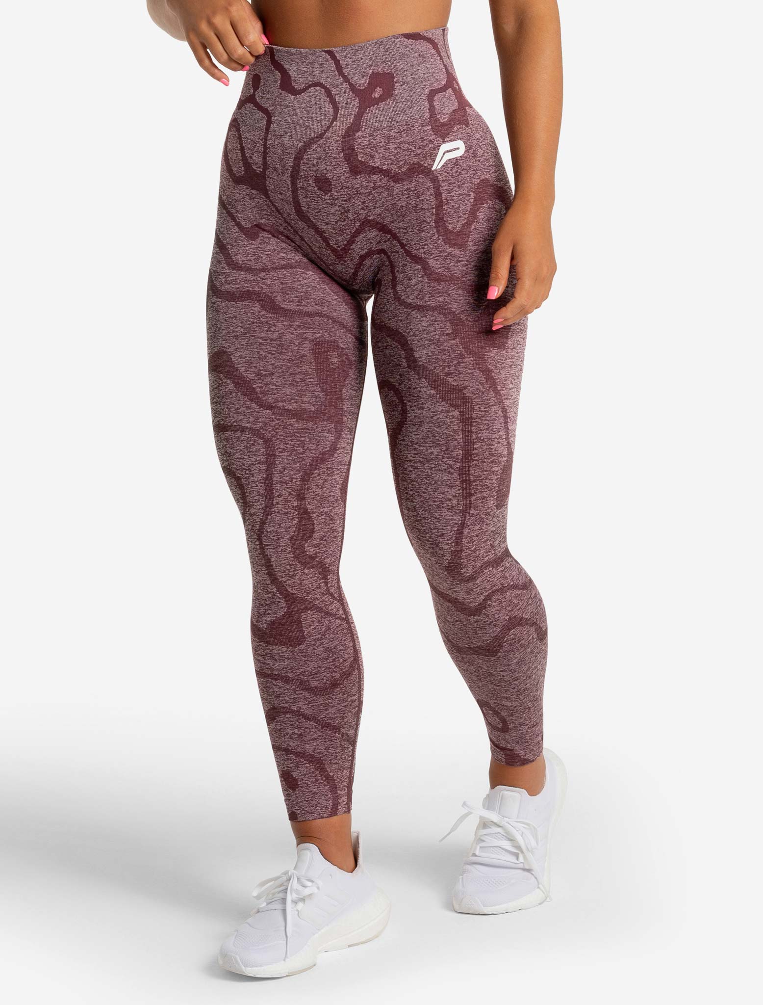 Sustainable Seamless Leggings / Burgundy Pursue Fitness 1