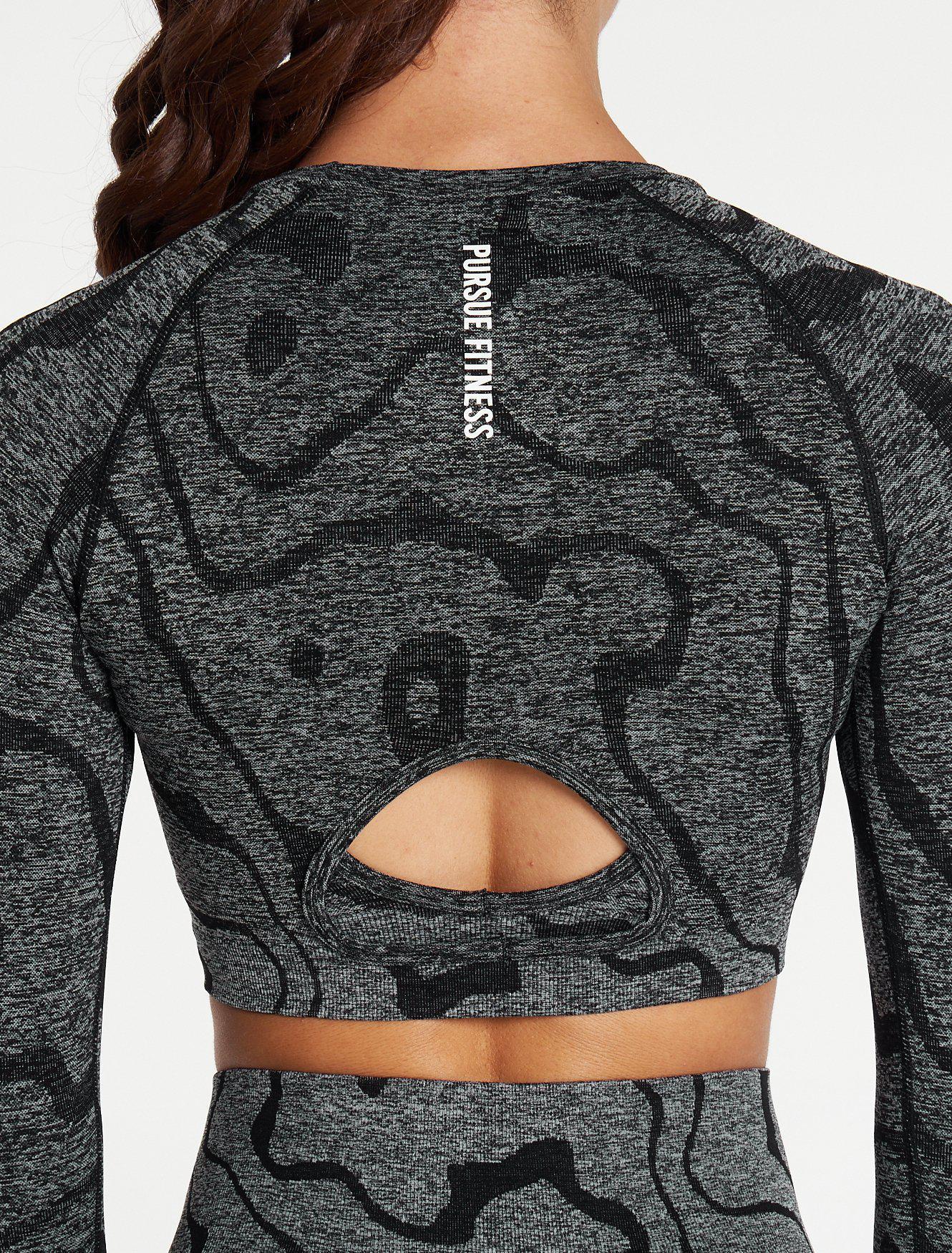 Sustainable Seamless Long Sleeve Crop Top / Black Pursue Fitness 3