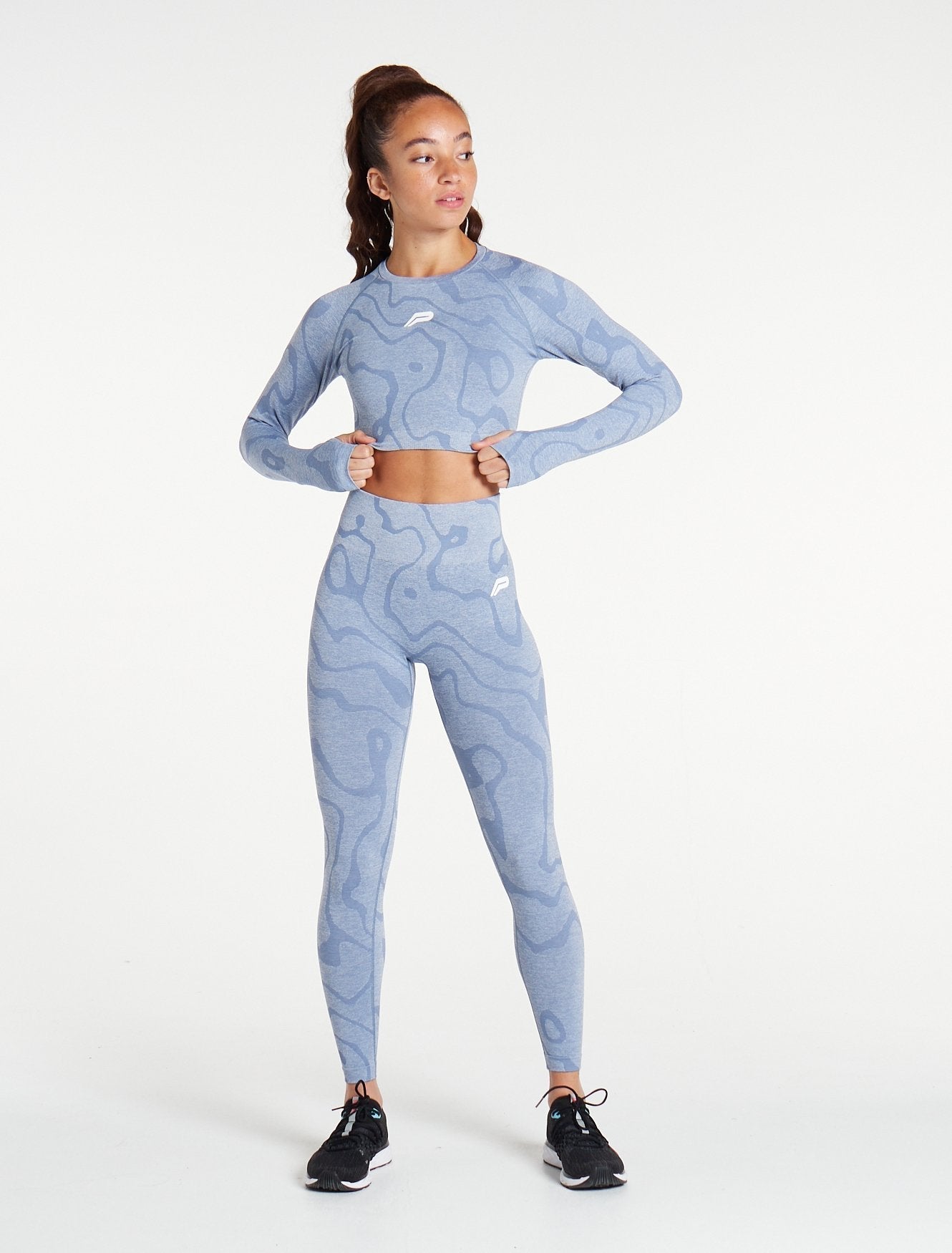 Sustainable Seamless Long Sleeve Crop Top / Blue Pursue Fitness 2
