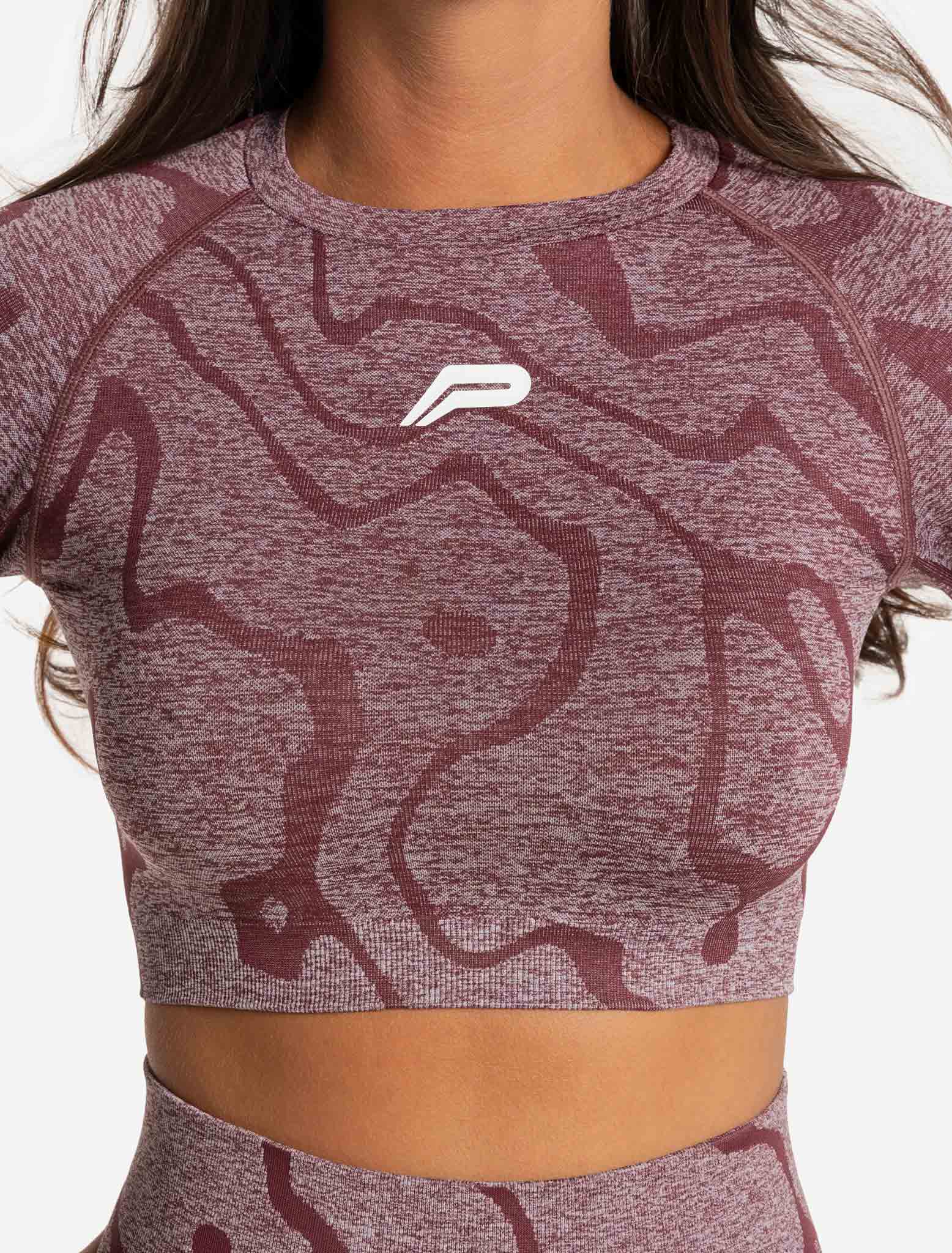 Sustainable Seamless Long Sleeve Crop Top / Burgundy Pursue Fitness 3