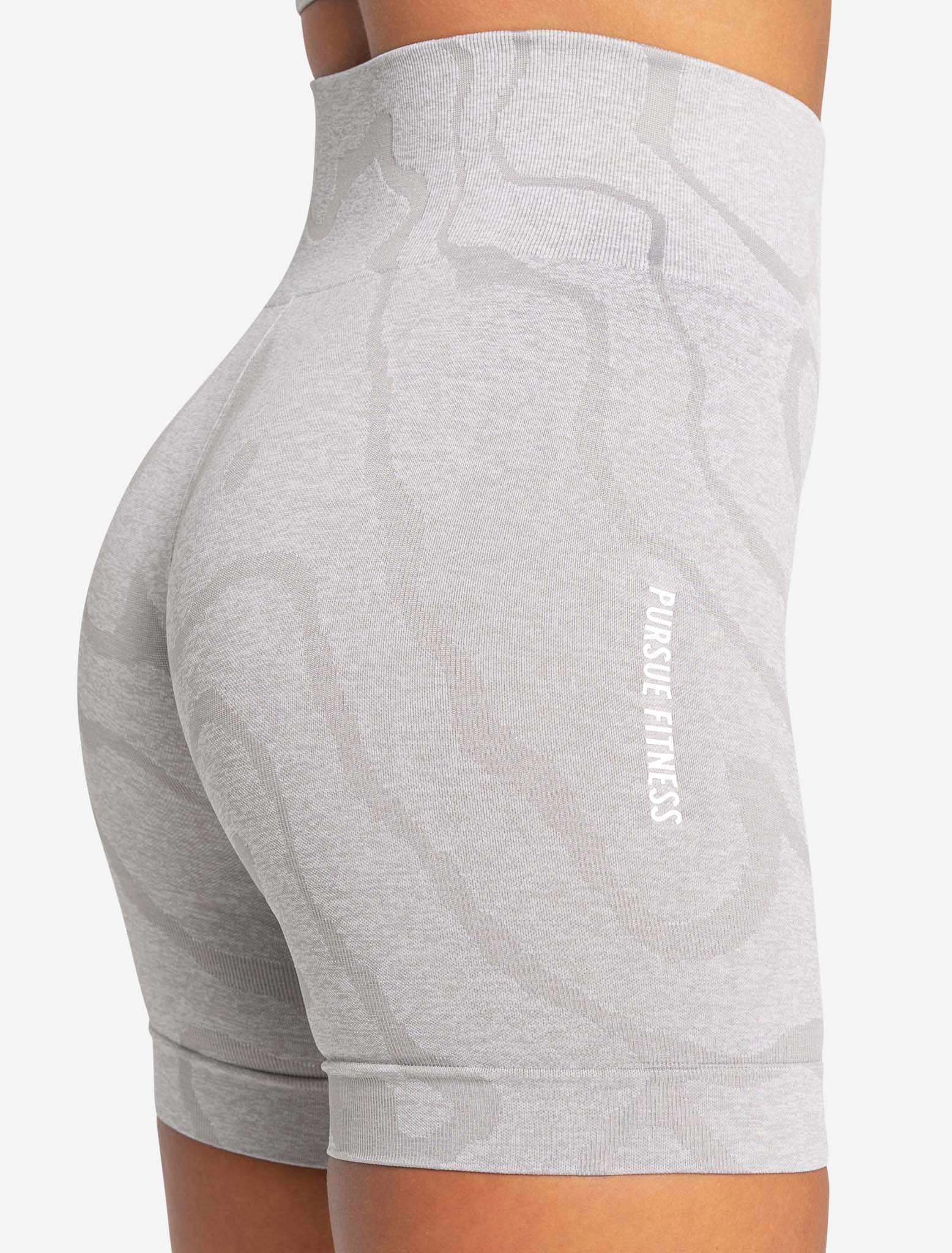 Sustainable Seamless Shorts / Cloud Grey Pursue Fitness 3