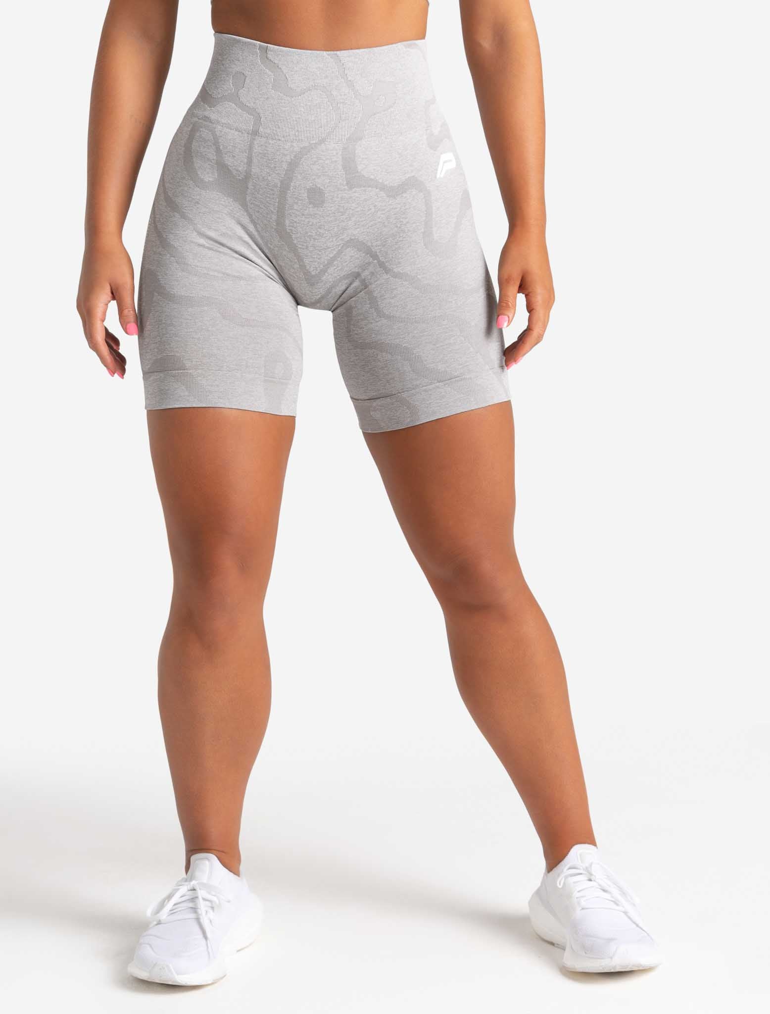 Sustainable Seamless Shorts / Cloud Grey Pursue Fitness 6