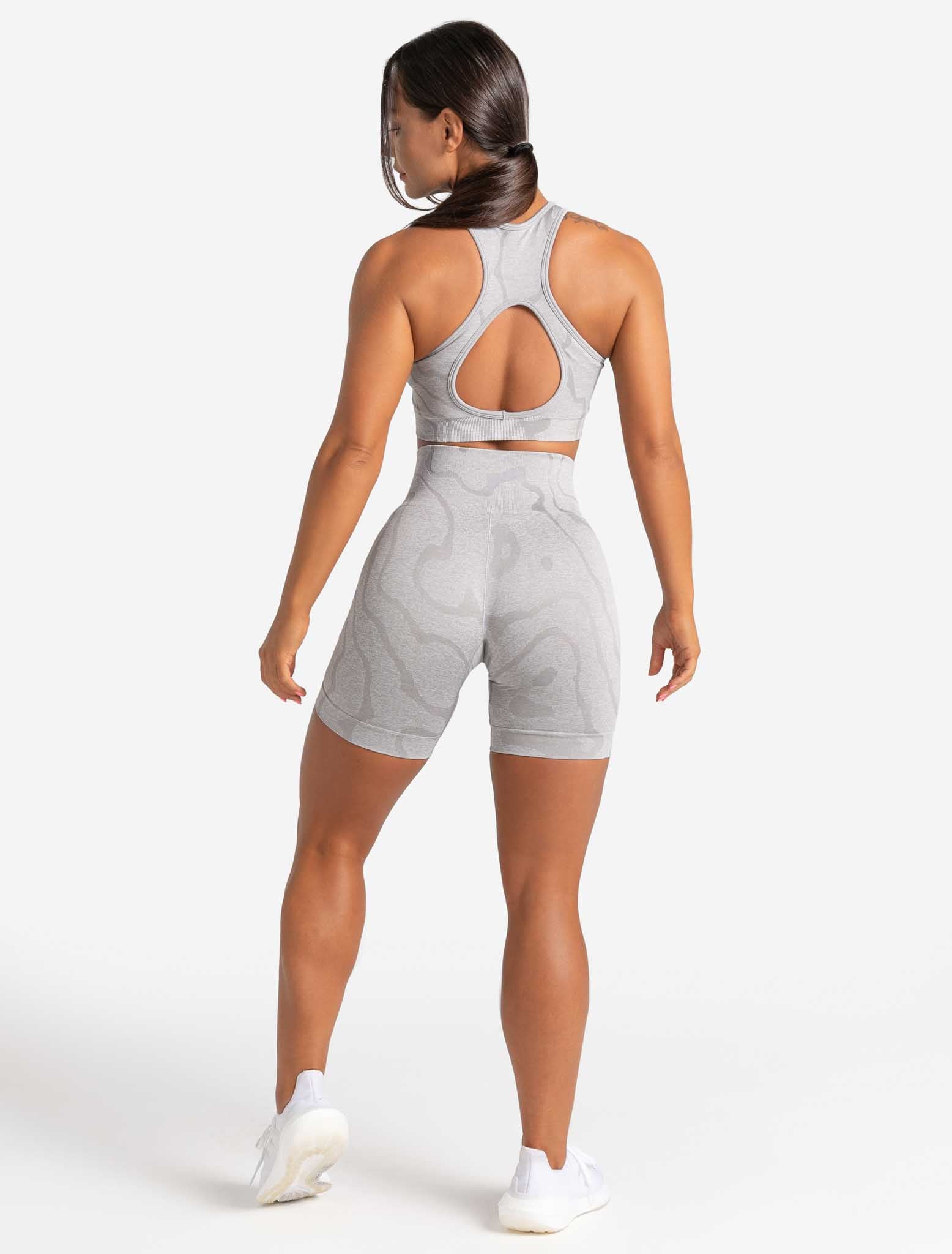 Sustainable Seamless Shorts / Cloud Grey Pursue Fitness 8