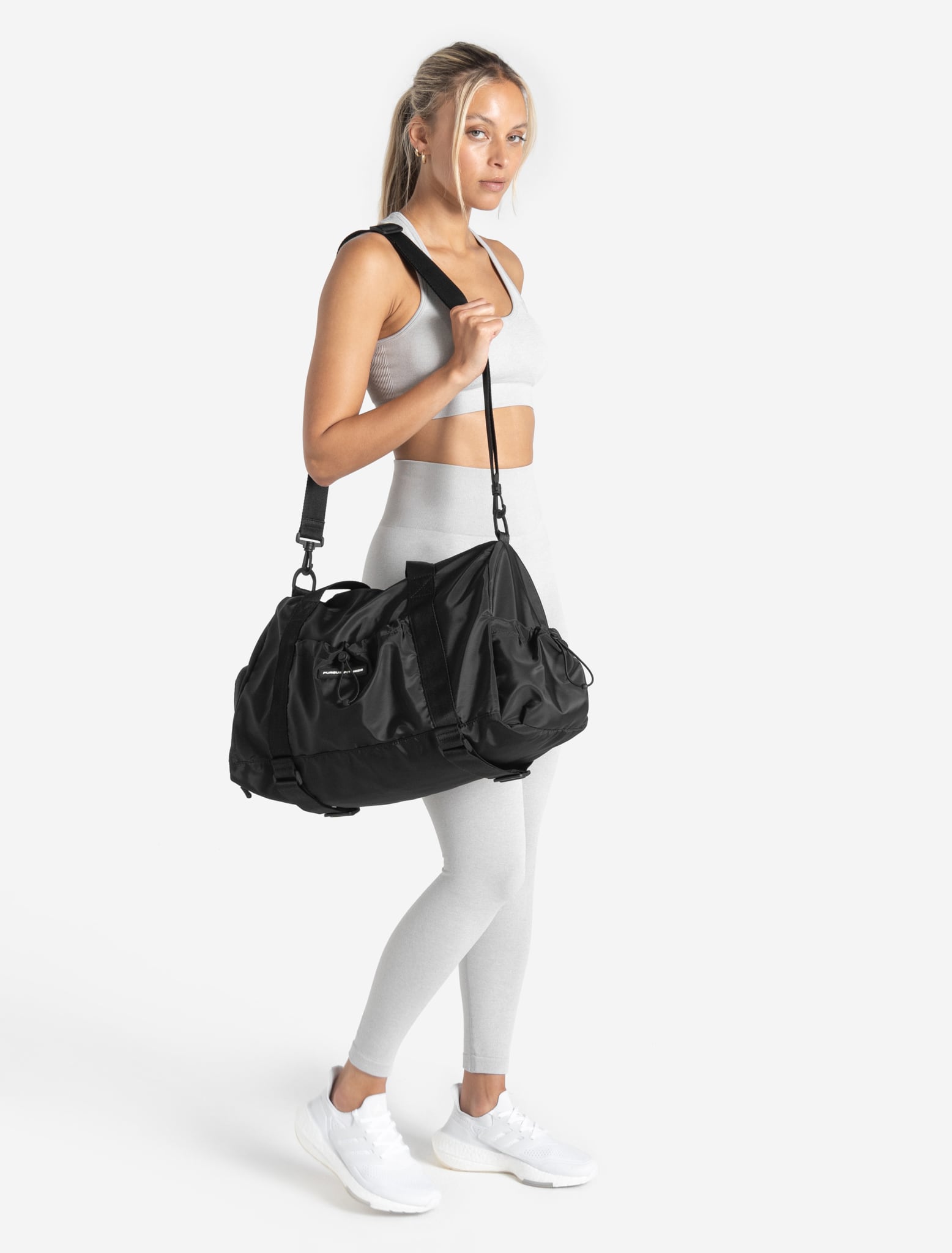 The Holdall - Black Pursue Fitness 2
