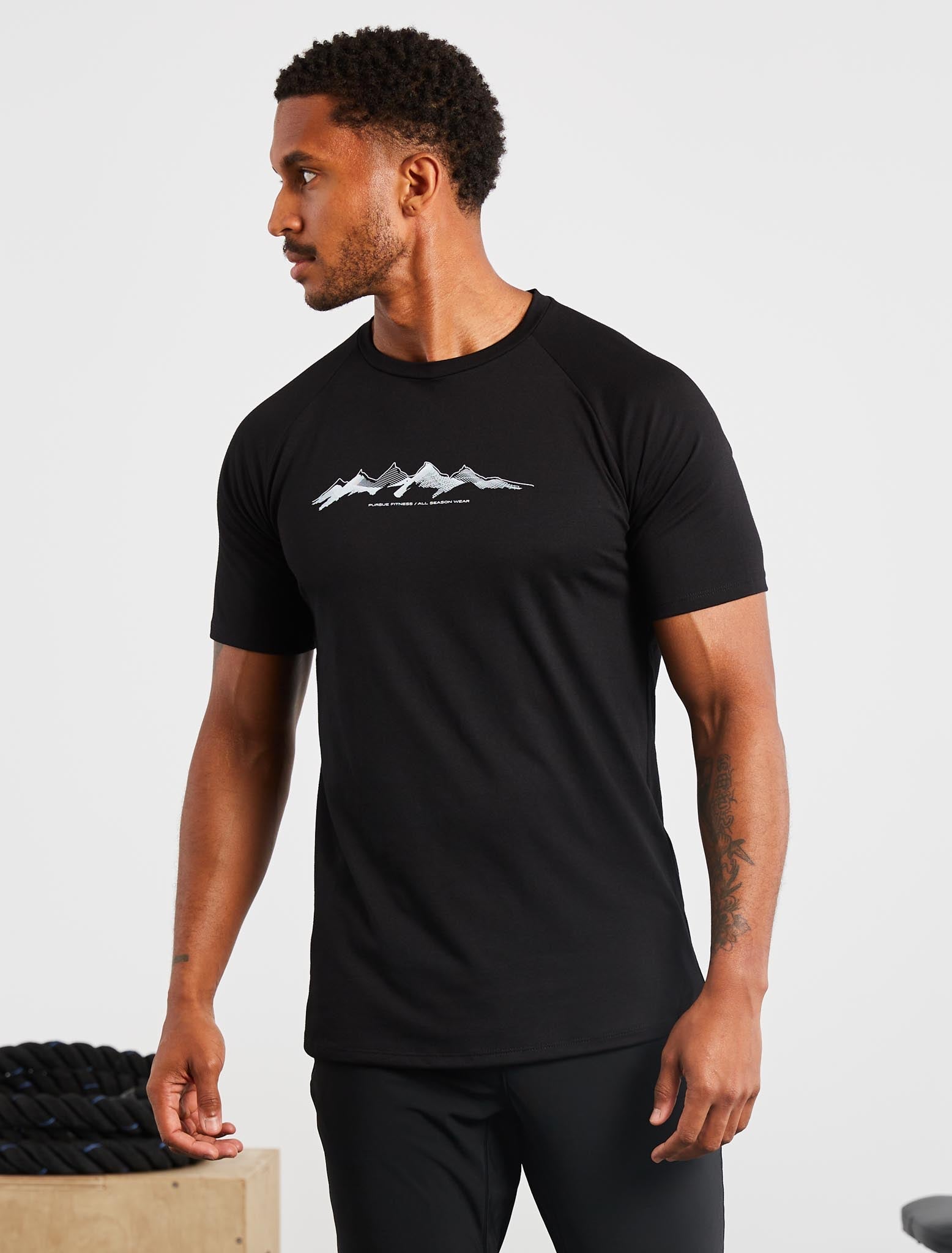 Utility T-Shirt / Black Pursue Fitness 1